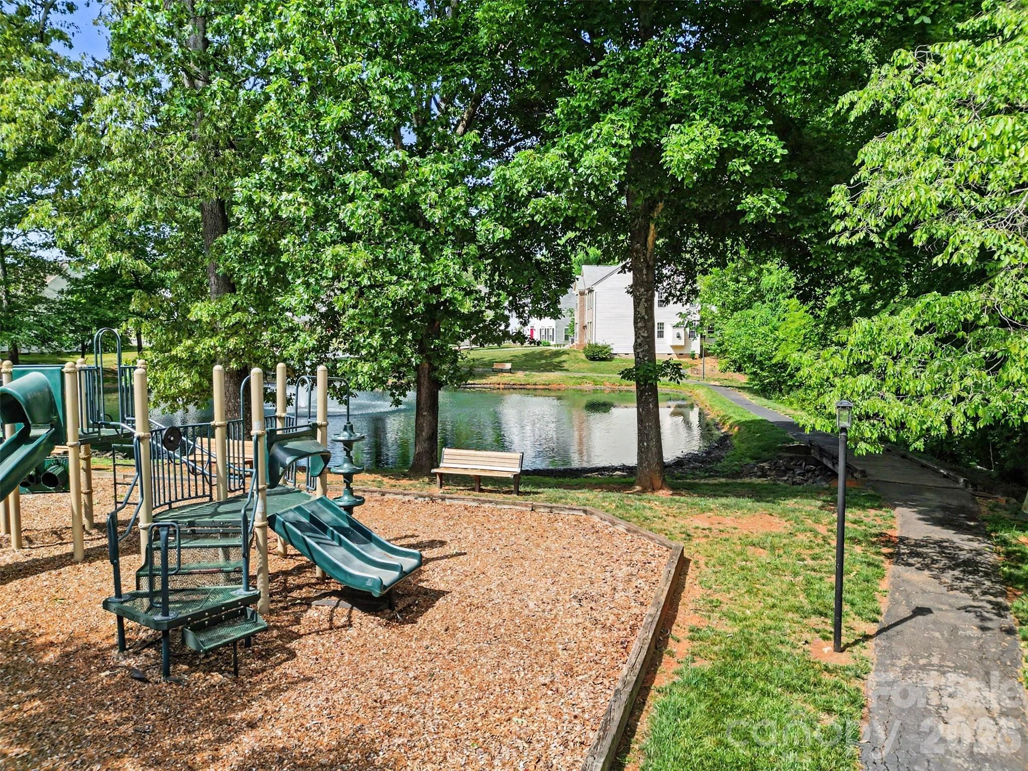 10904 Carver Pond Road — Charlotte