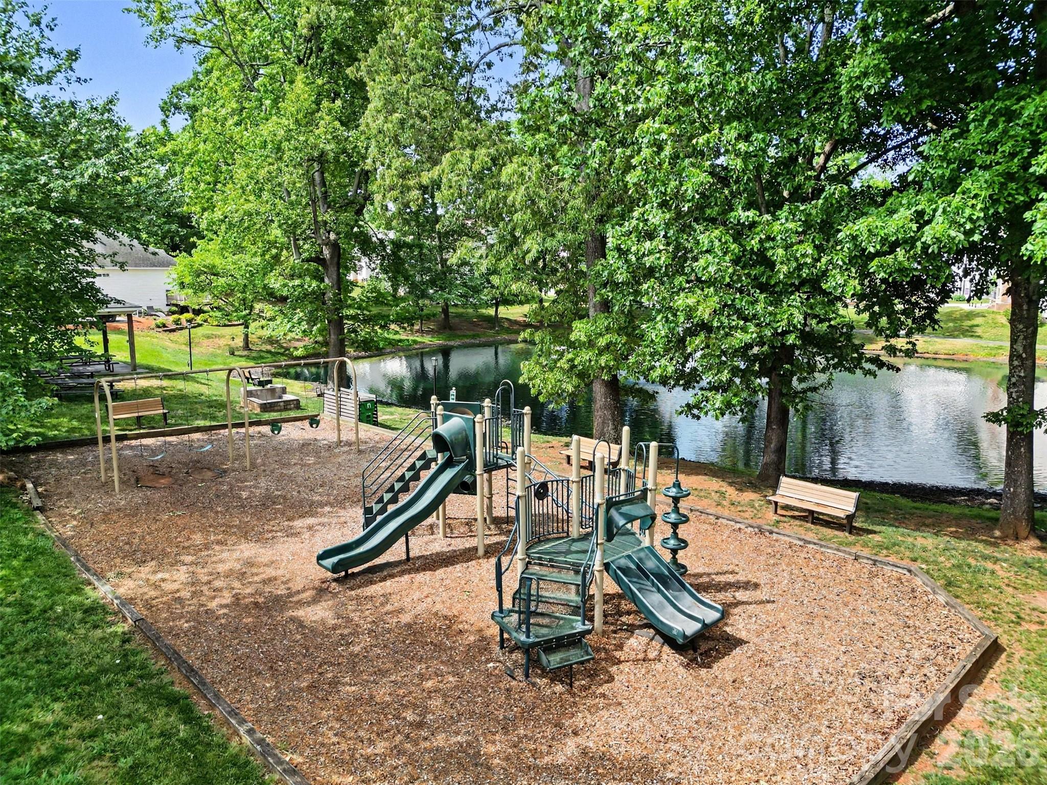 10904 Carver Pond Road — Charlotte