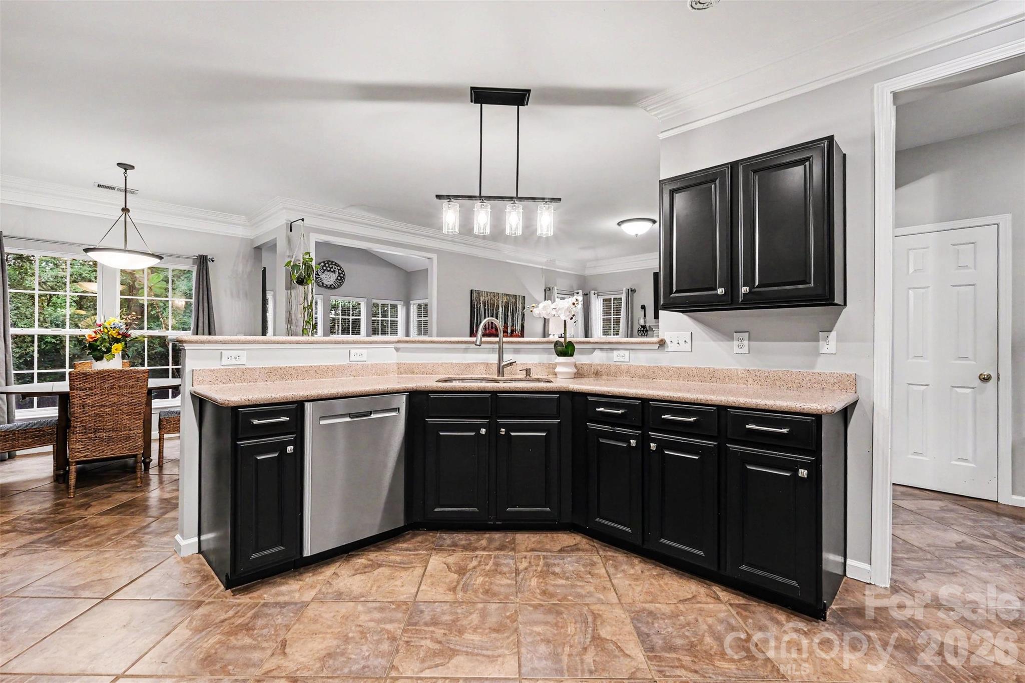 10904 Carver Pond Road — Charlotte