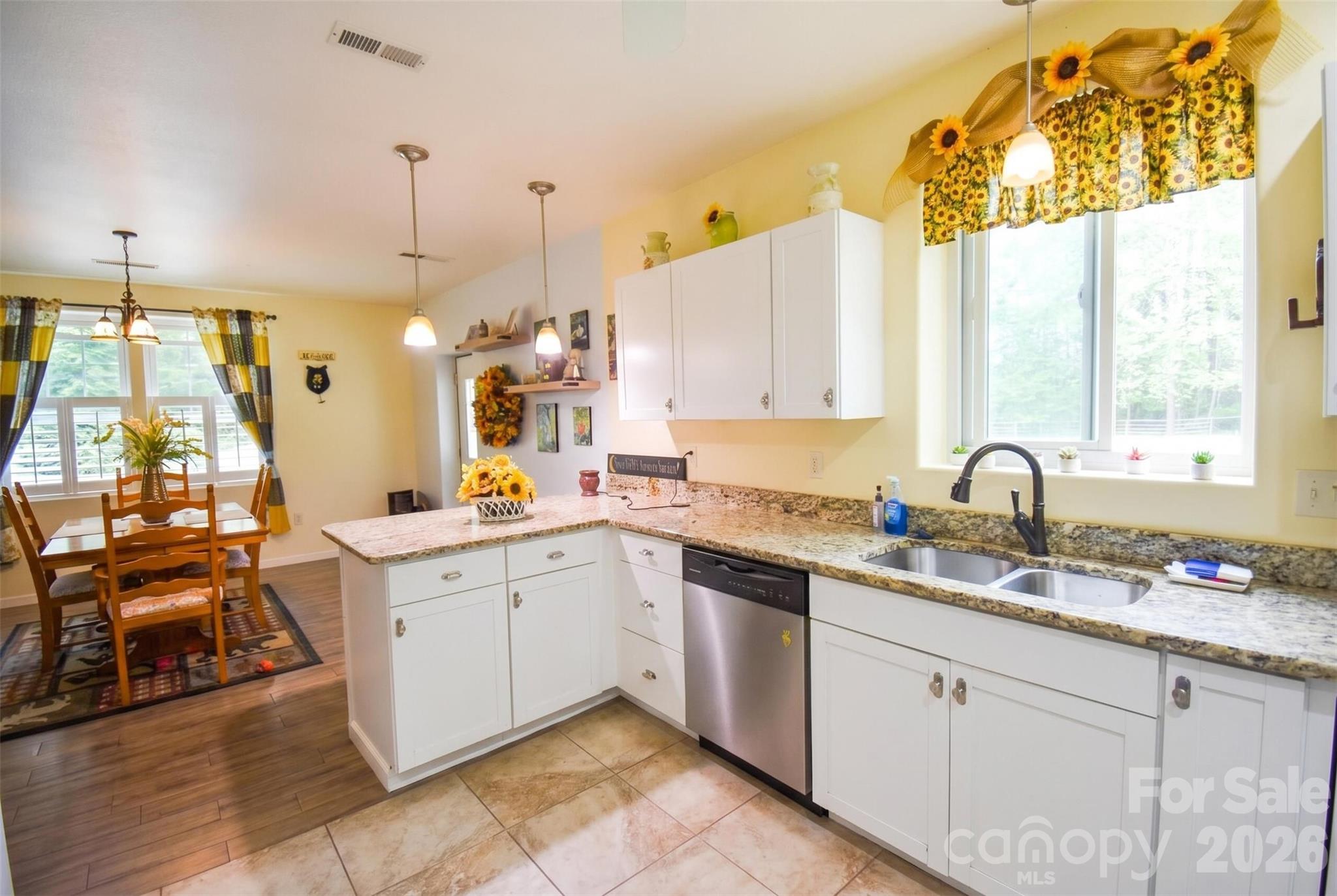945 N Country Club Road — Brevard
