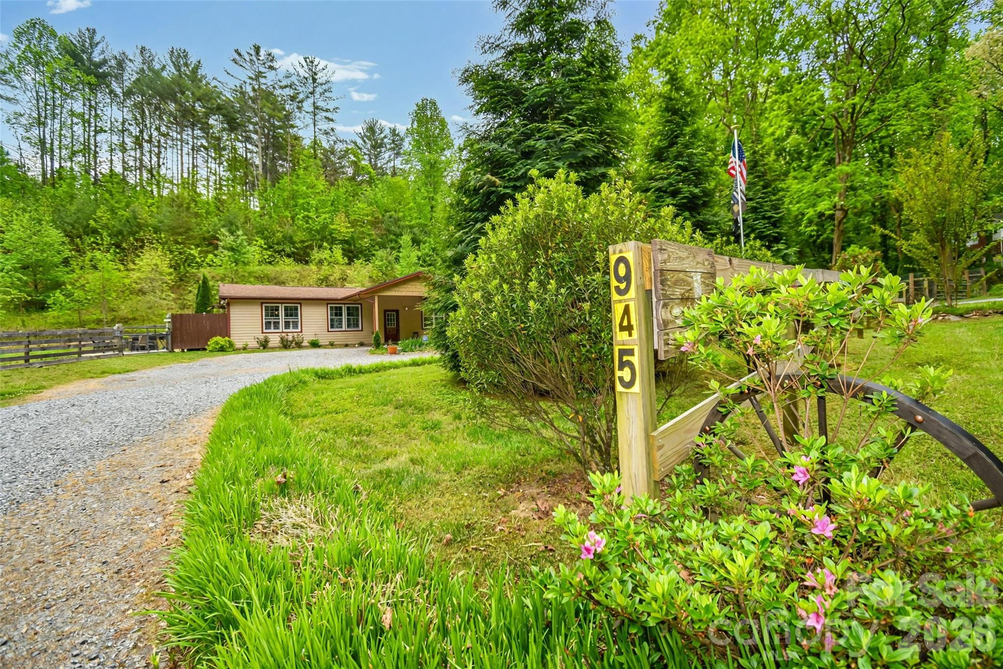 945 N Country Club Road — Brevard