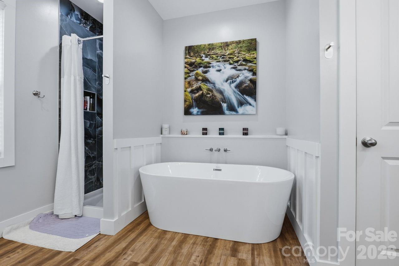 4950 Surfwood Drive — Sherrills Ford