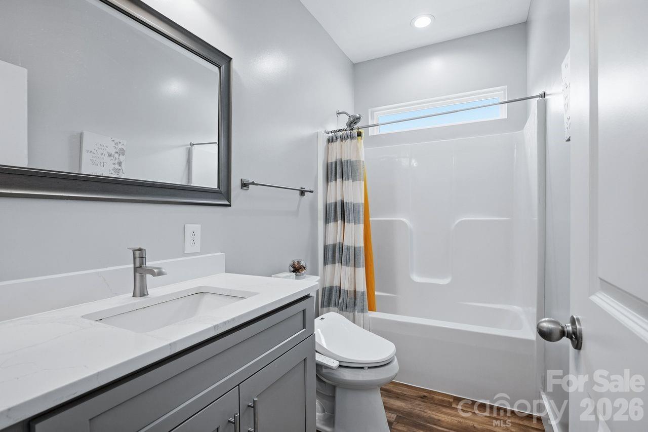 4950 Surfwood Drive — Sherrills Ford
