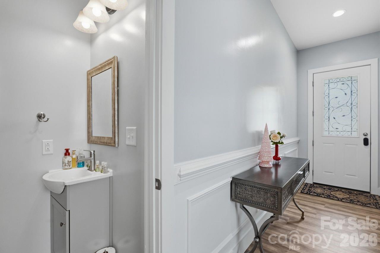 4950 Surfwood Drive — Sherrills Ford