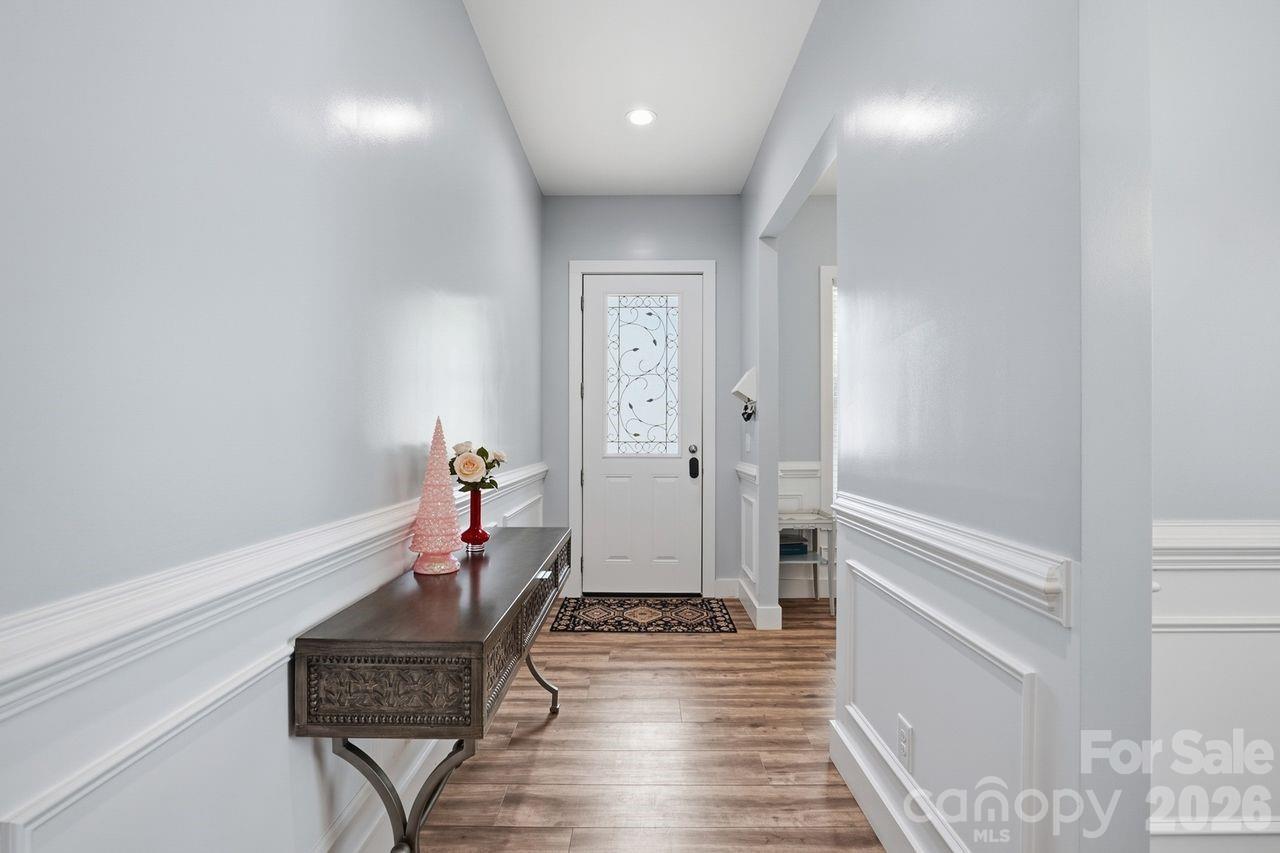 4950 Surfwood Drive — Sherrills Ford