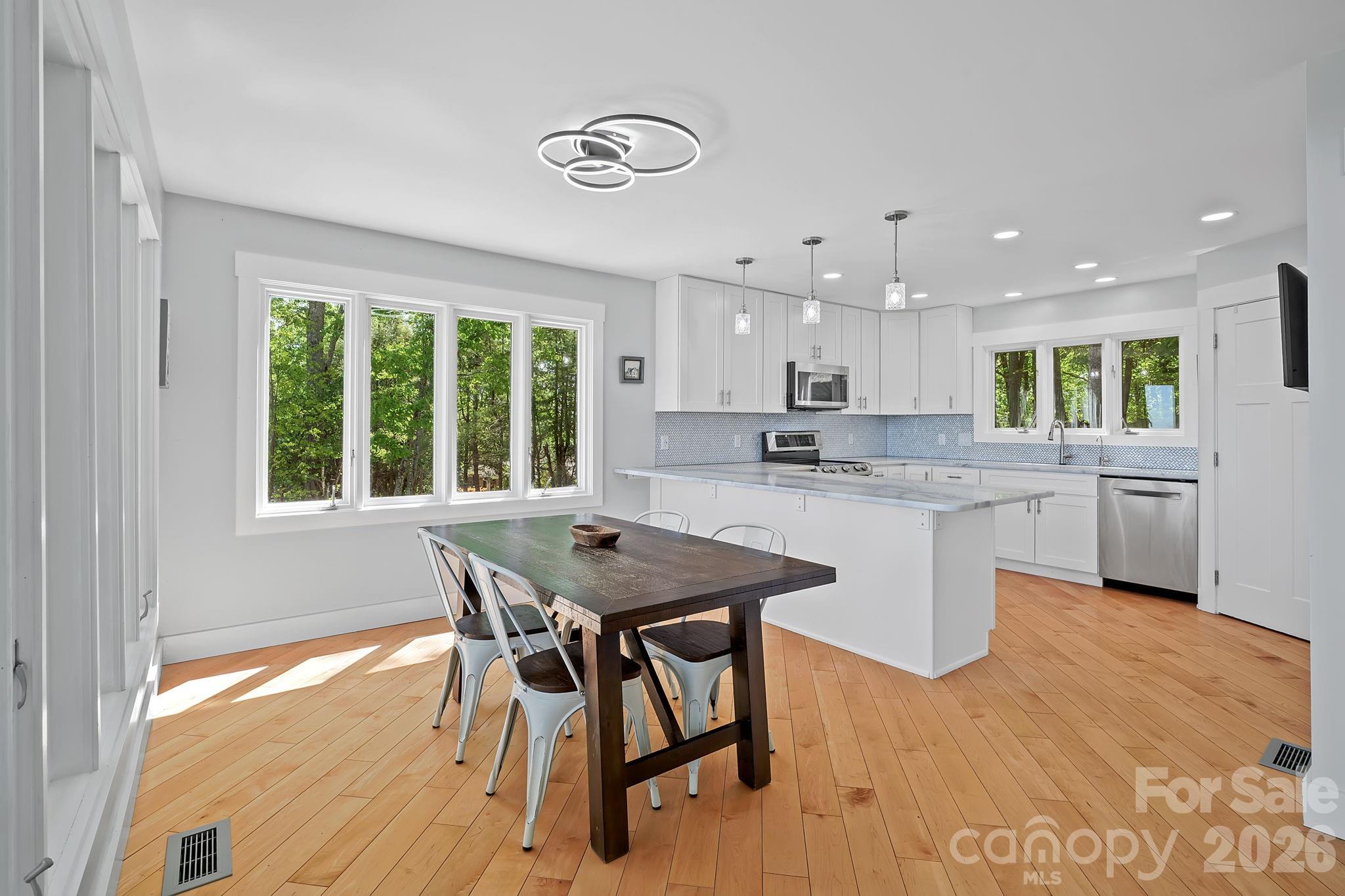115 Chestnut Ridge Road — Mills River