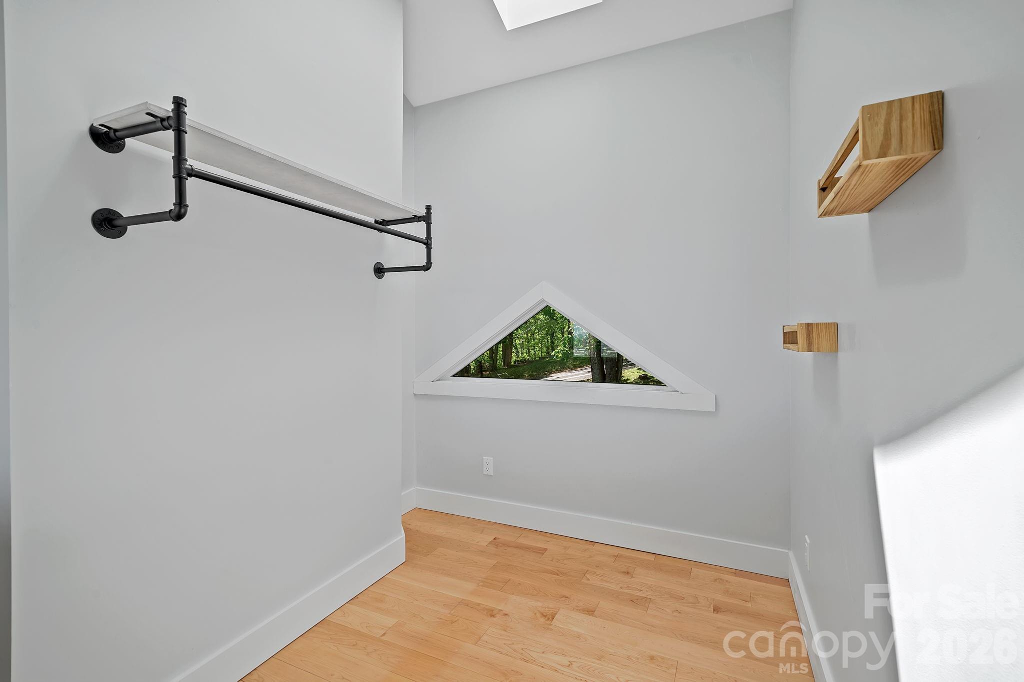 115 Chestnut Ridge Road — Mills River