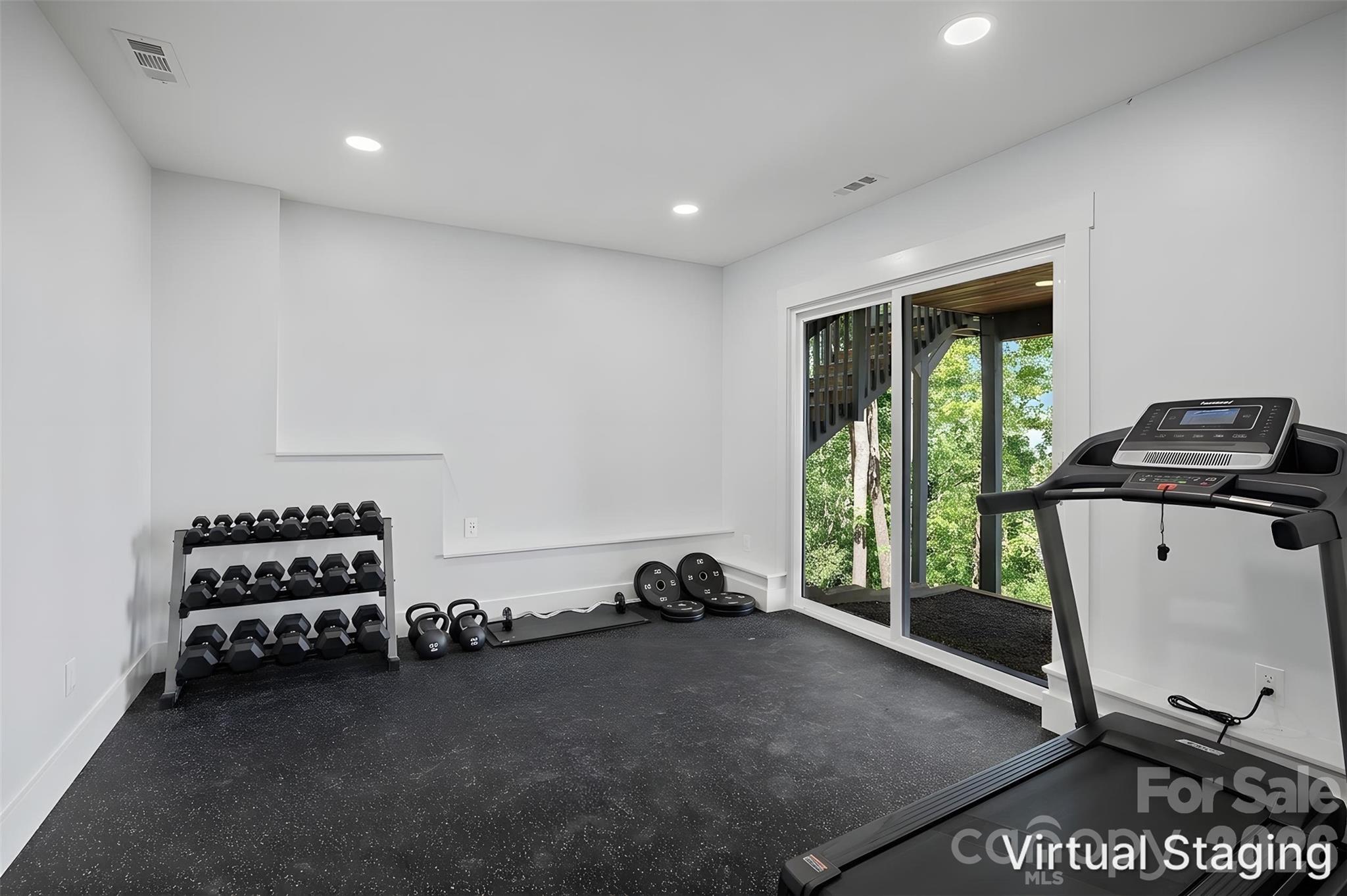 115 Chestnut Ridge Road — Mills River