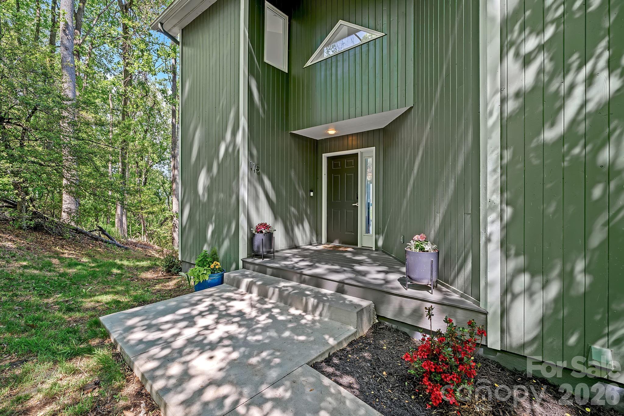 115 Chestnut Ridge Road — Mills River