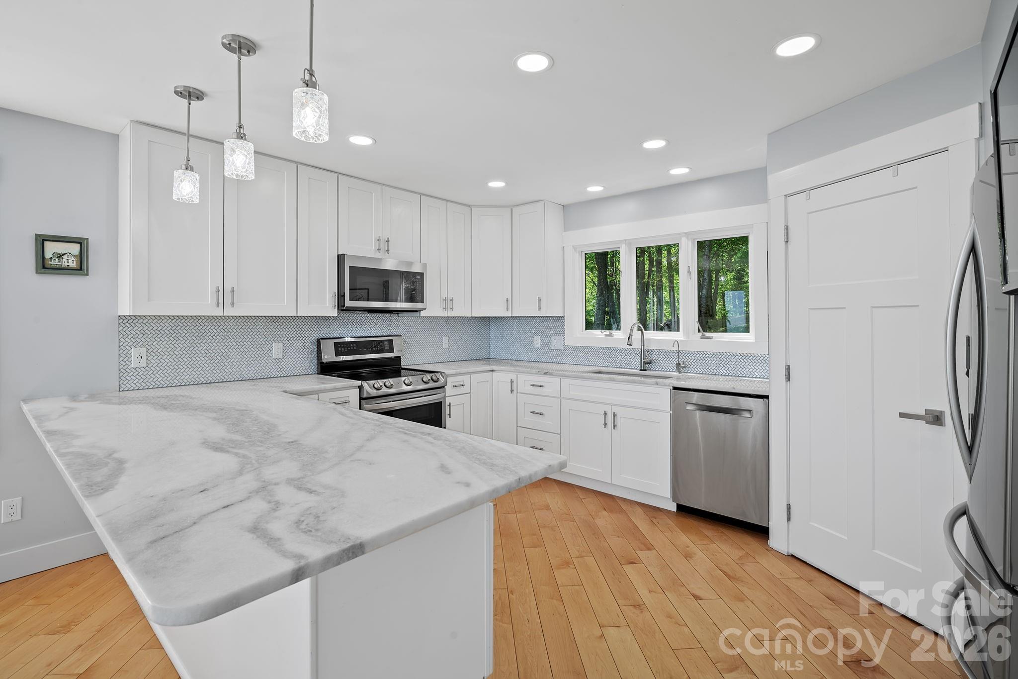 115 Chestnut Ridge Road — Mills River