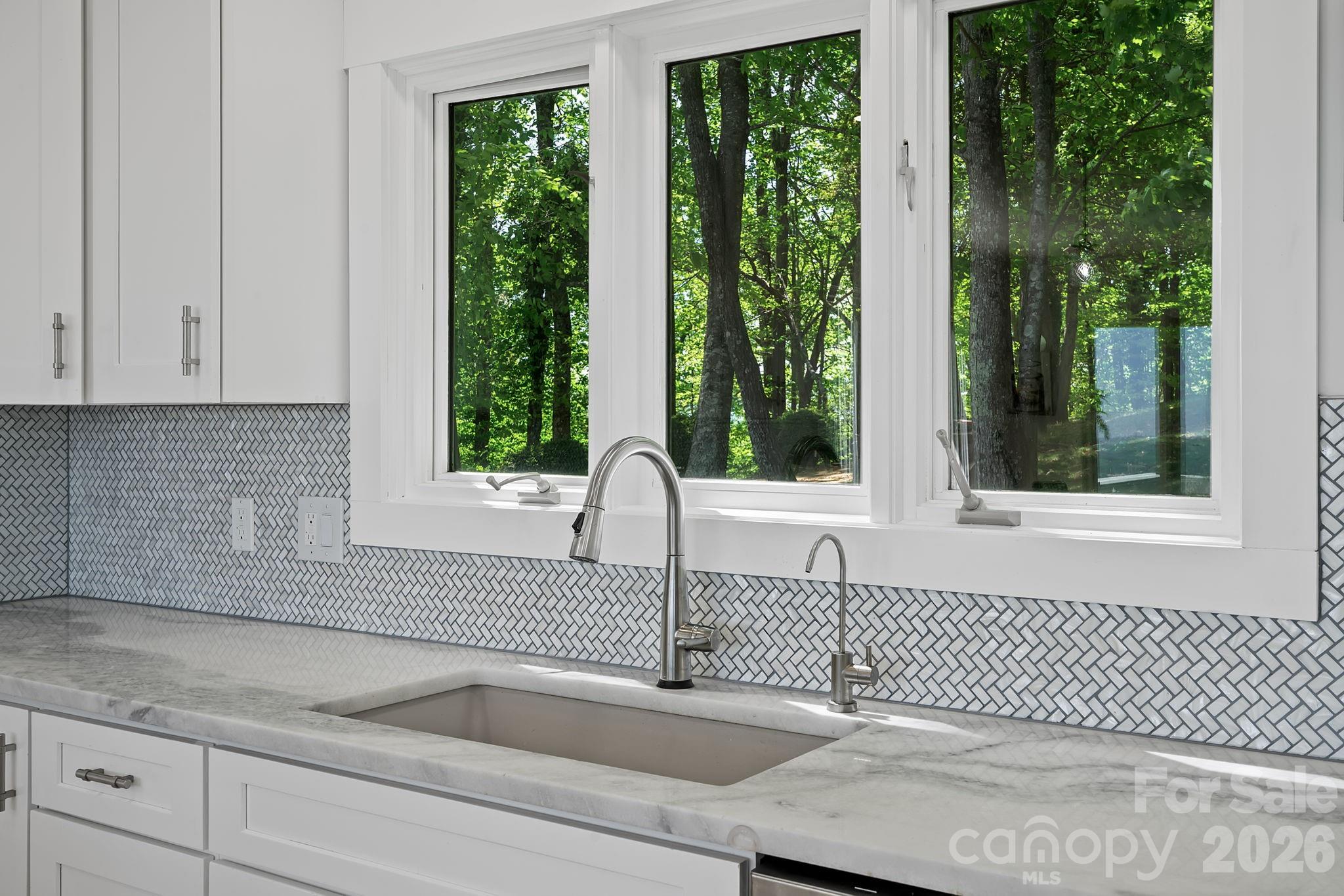 115 Chestnut Ridge Road — Mills River