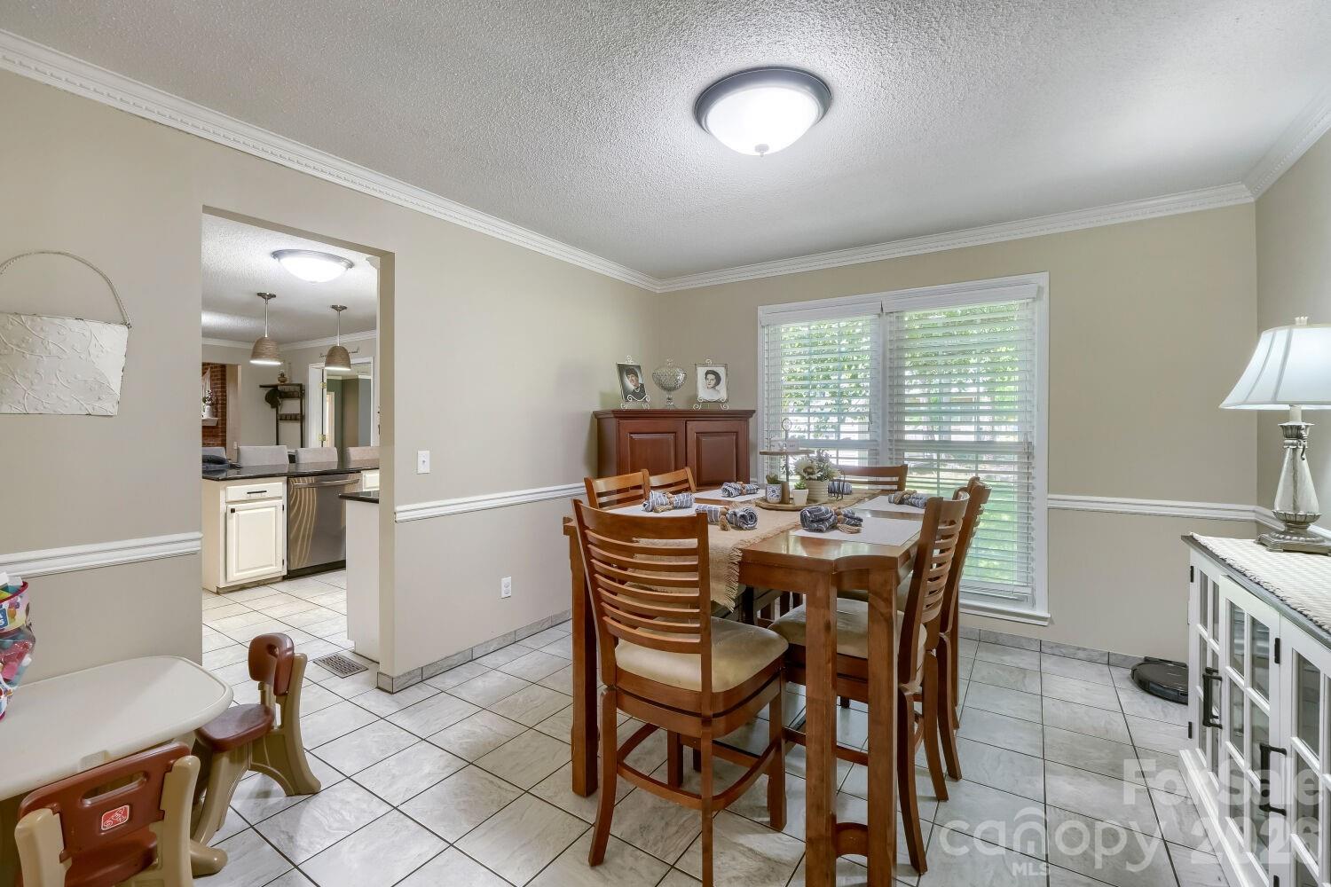 120 Brittany Way — Salisbury