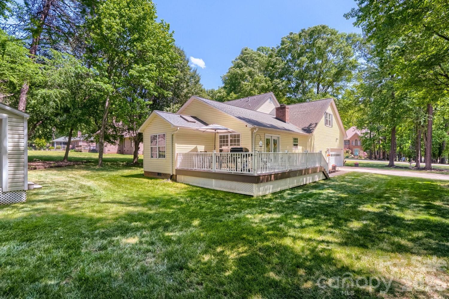 120 Brittany Way — Salisbury