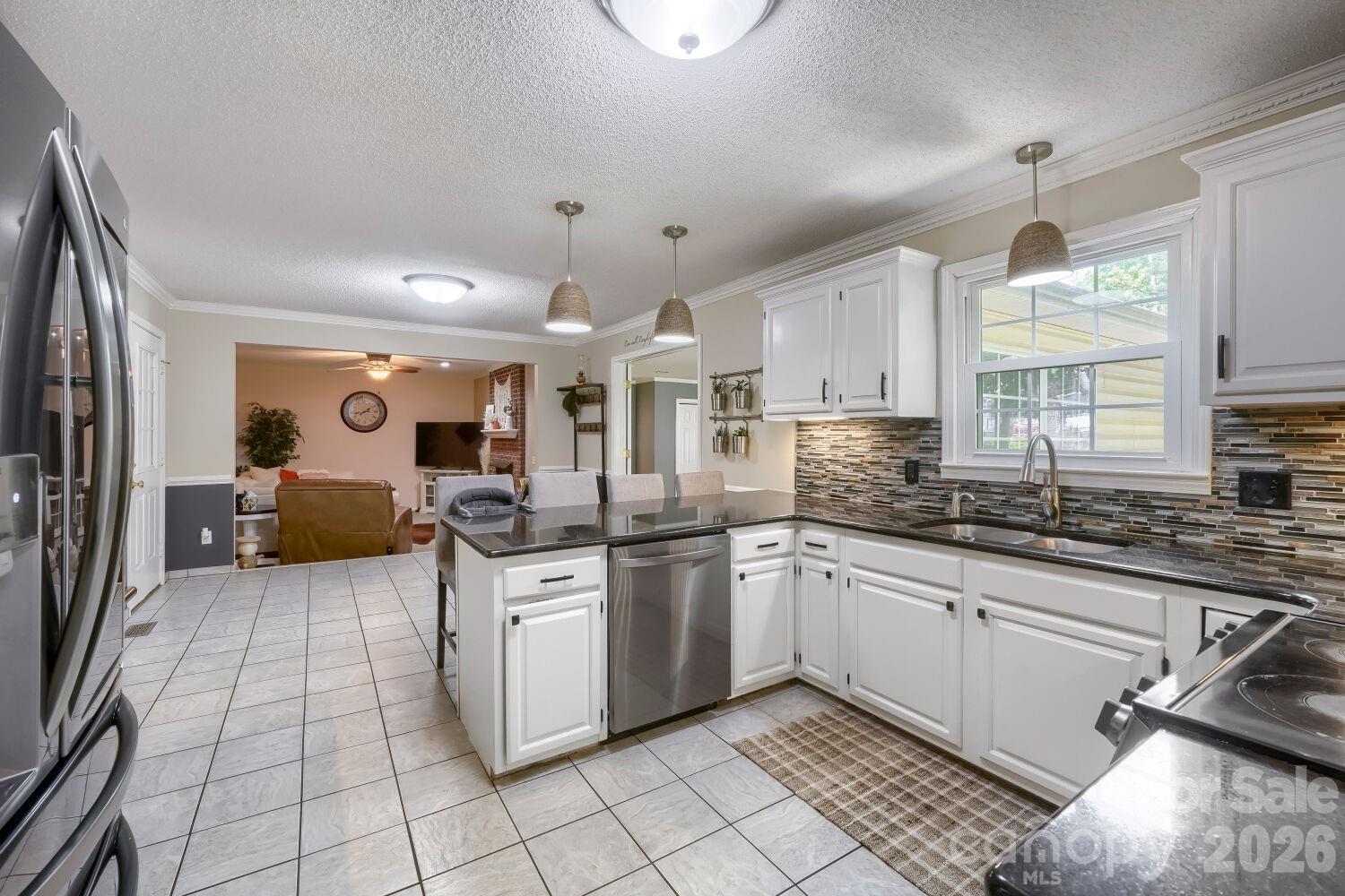 120 Brittany Way — Salisbury