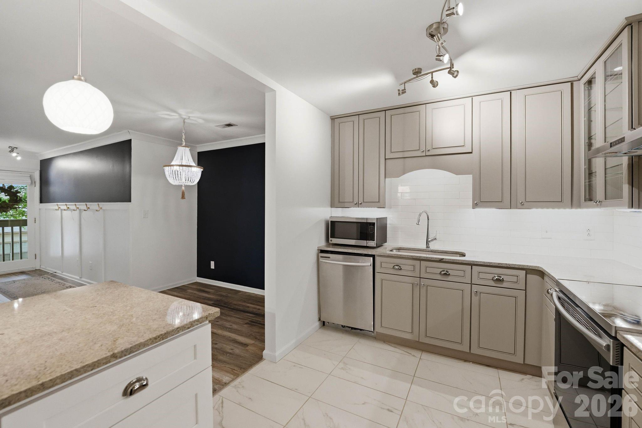 1042 Churchill Downs Court #F — Charlotte