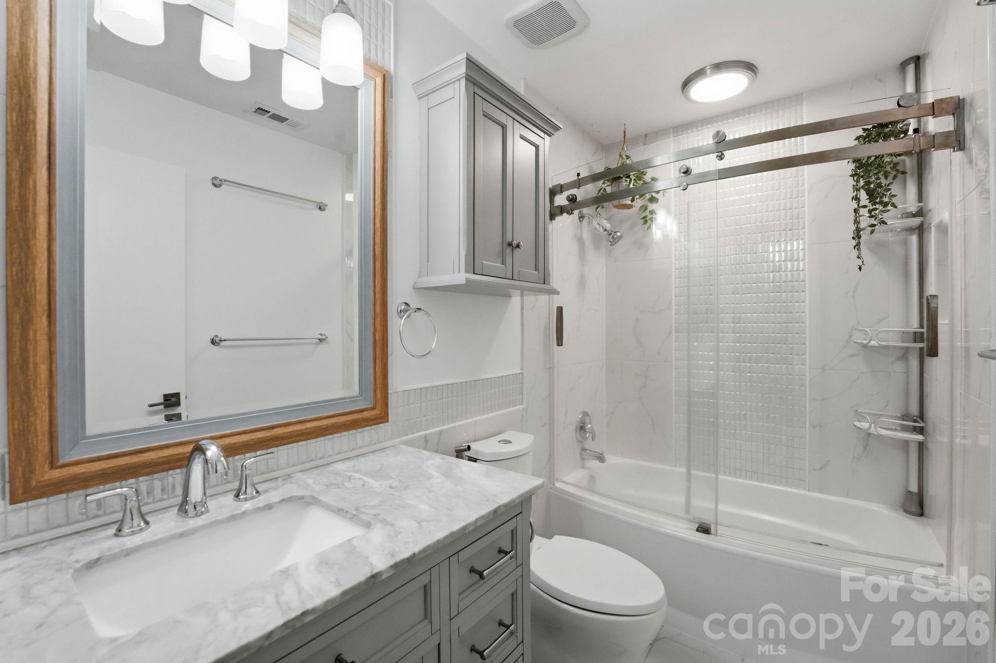 1042 Churchill Downs Court #F — Charlotte