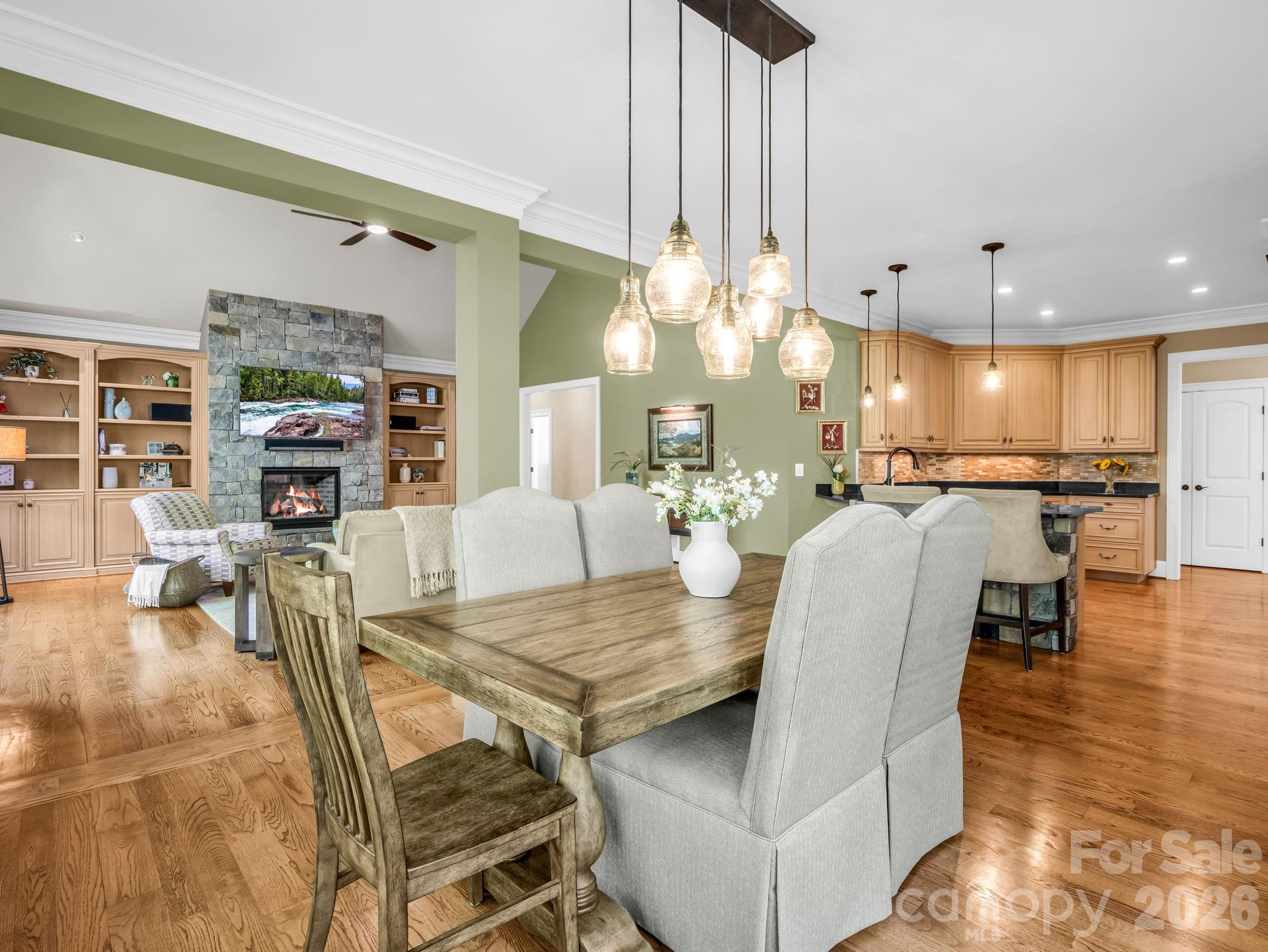 122 Founders Drive — Flat Rock