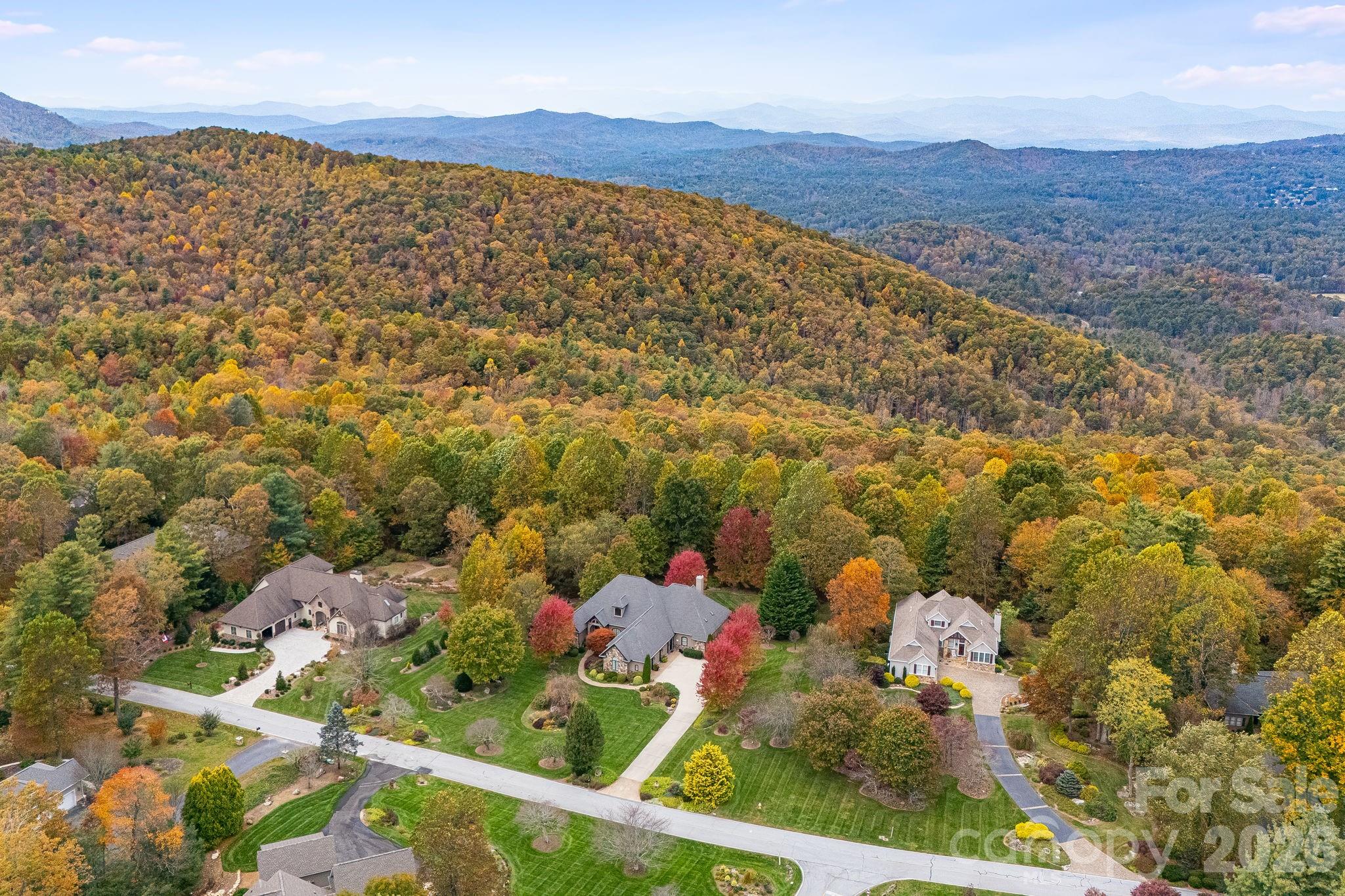 122 Founders Drive — Flat Rock