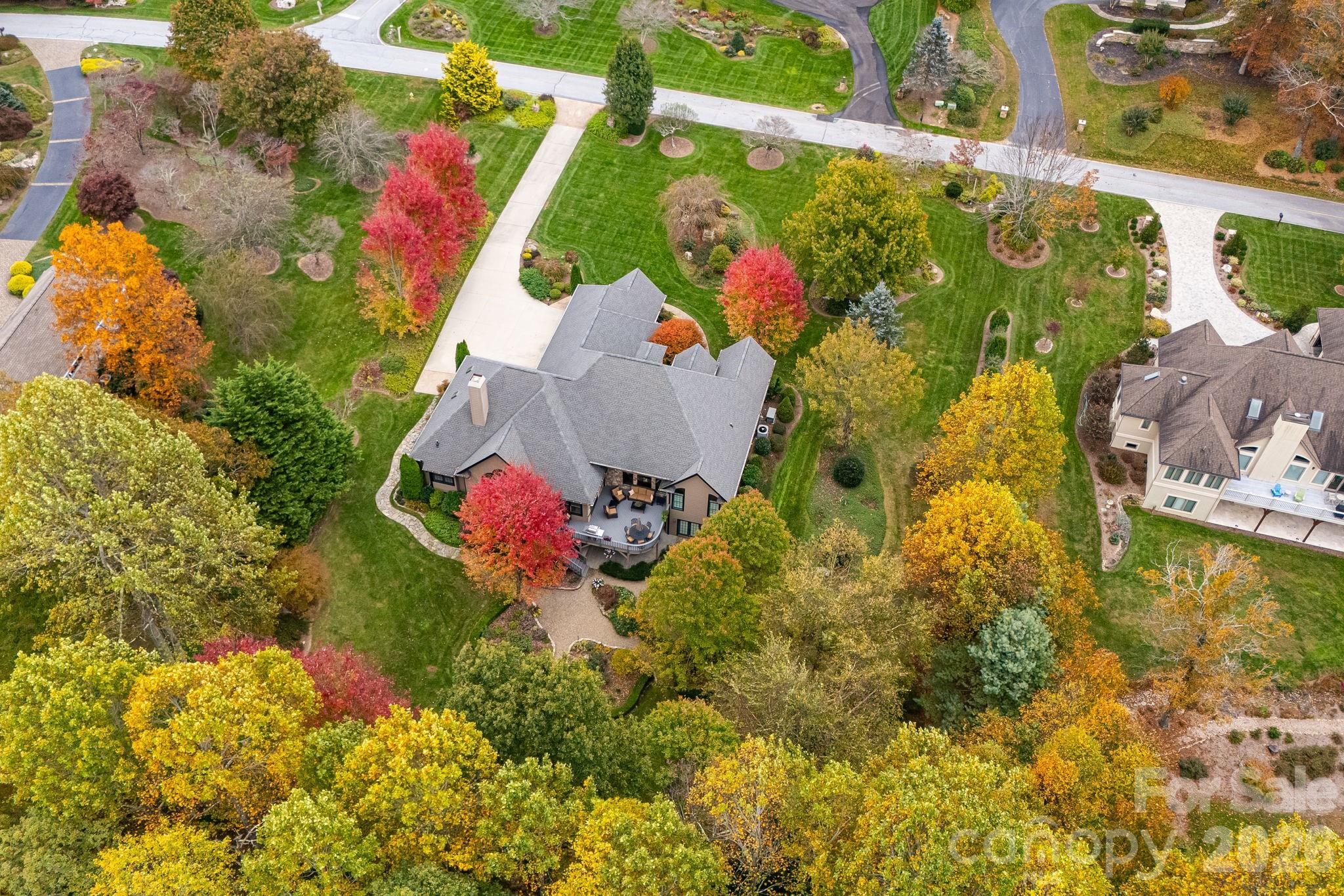 122 Founders Drive — Flat Rock