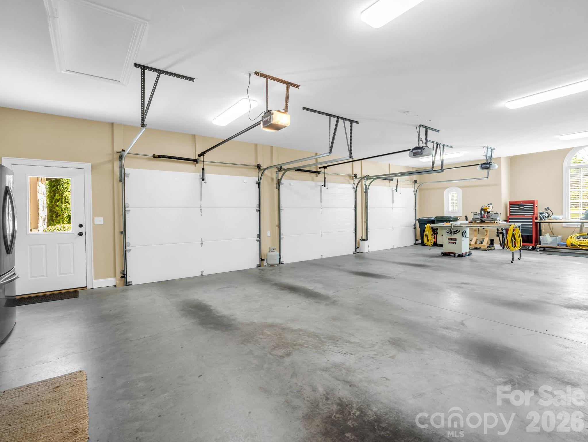 122 Founders Drive — Flat Rock