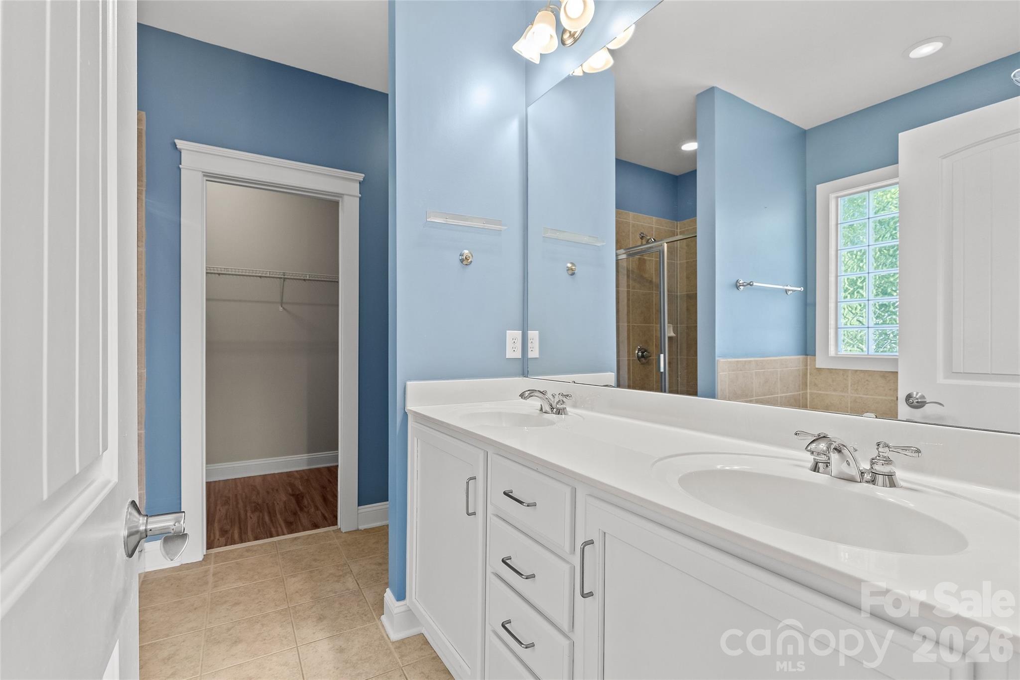 540 Dubois Court — Charlotte