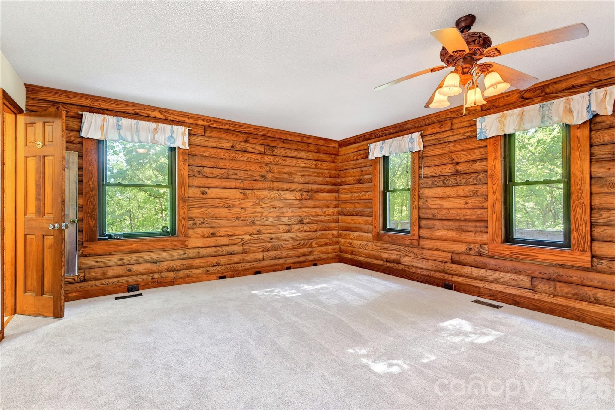 221 Hammer Hollow Drive — Marion