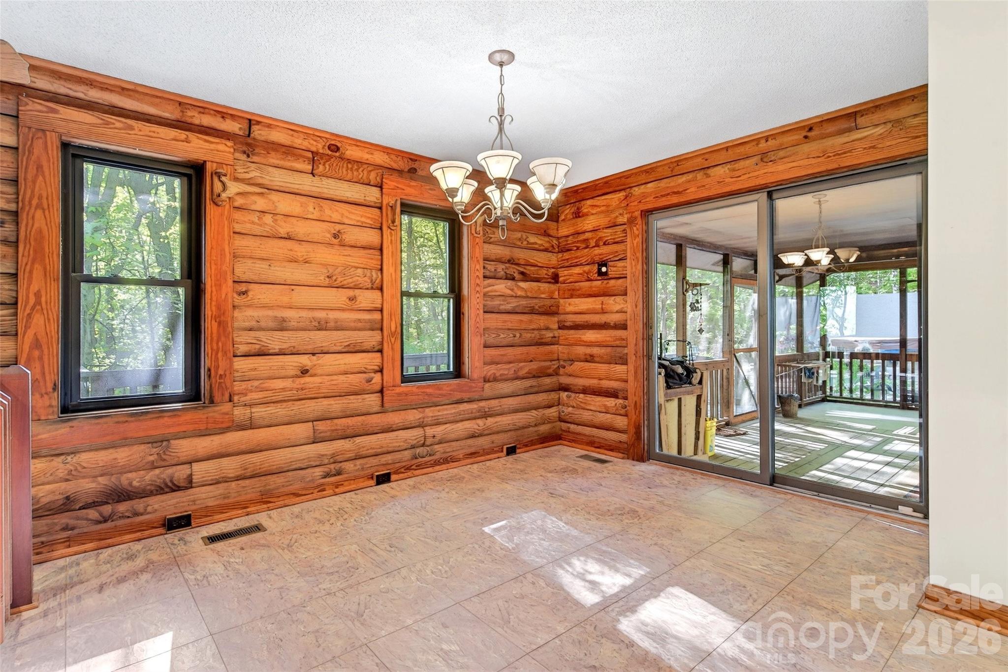 221 Hammer Hollow Drive — Marion