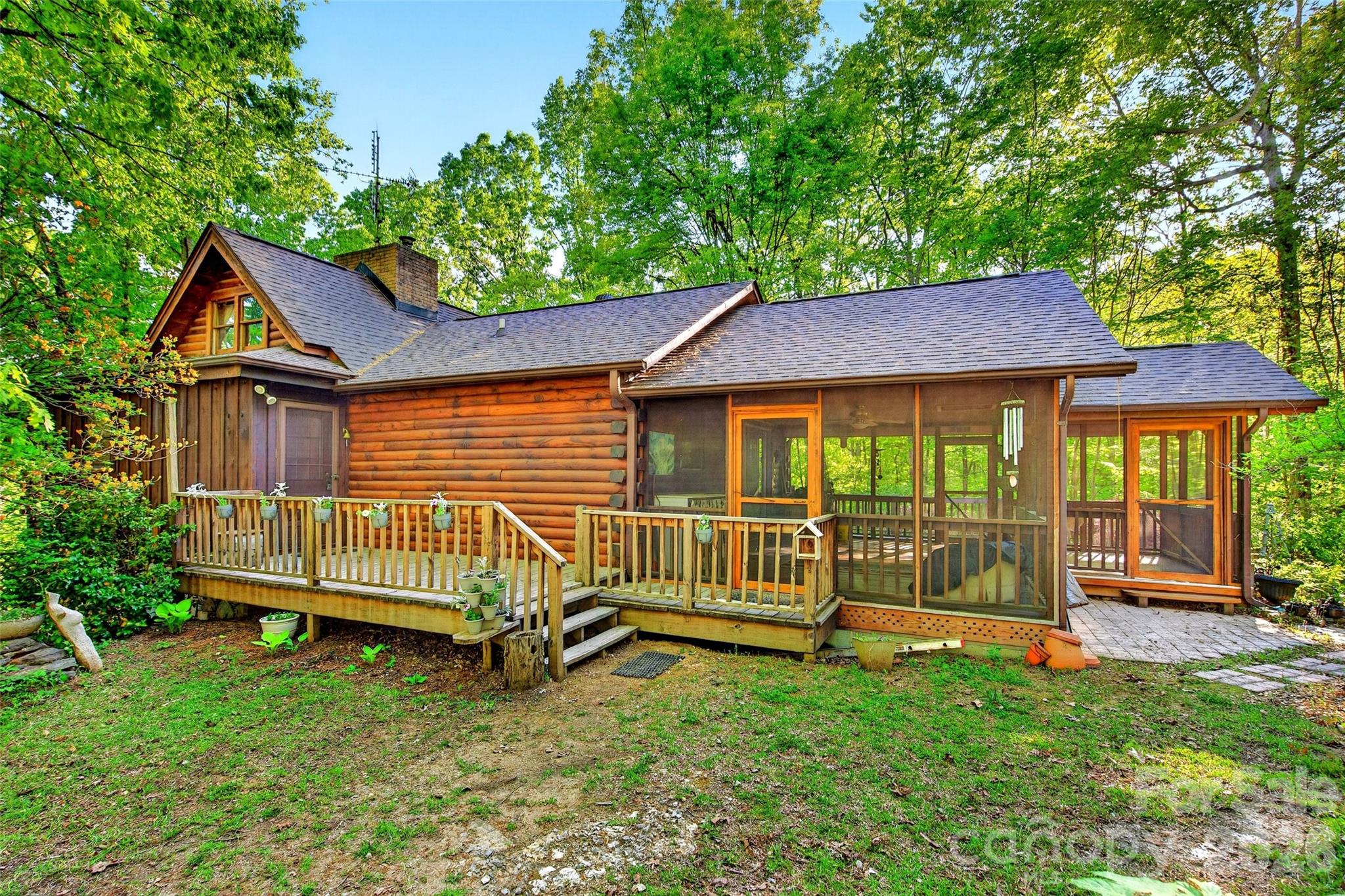221 Hammer Hollow Drive — Marion
