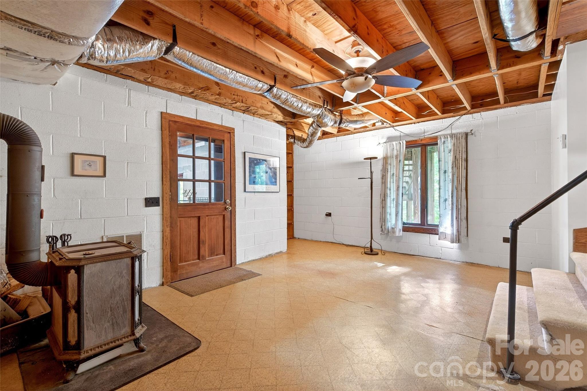 221 Hammer Hollow Drive — Marion