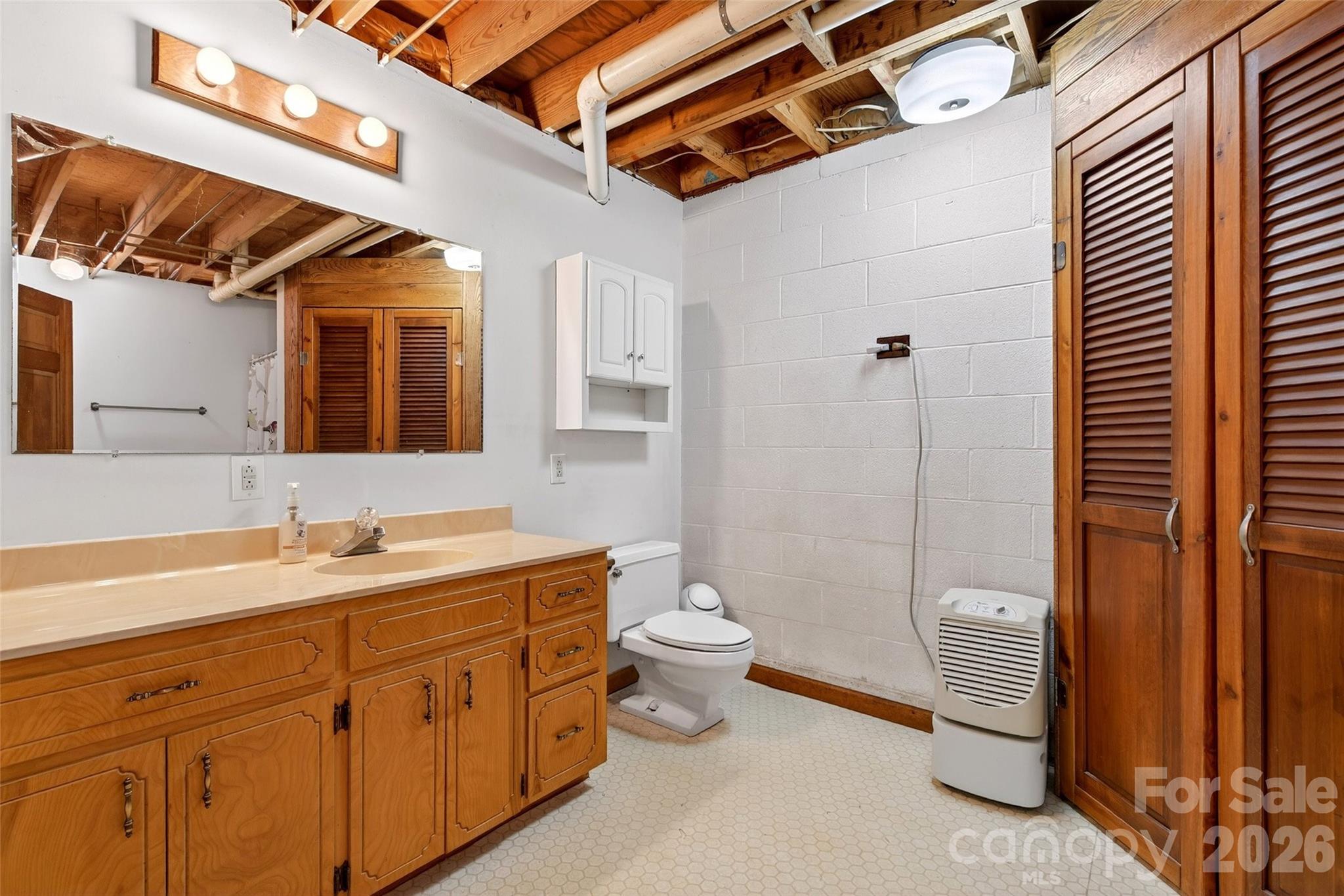 221 Hammer Hollow Drive — Marion