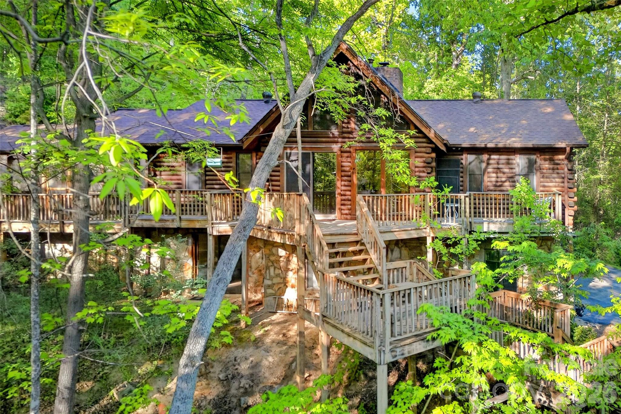 221 Hammer Hollow Drive — Marion