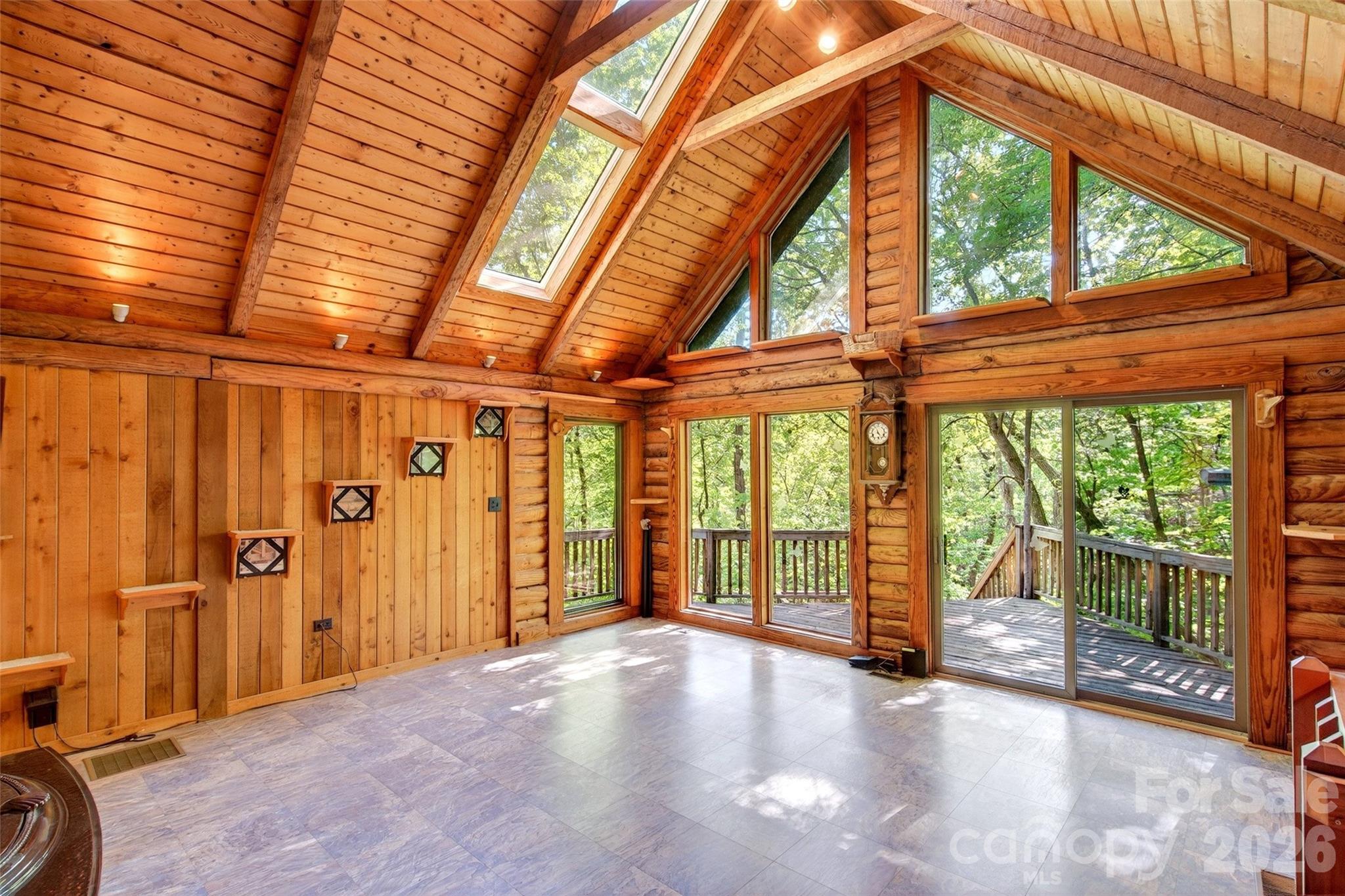 221 Hammer Hollow Drive — Marion