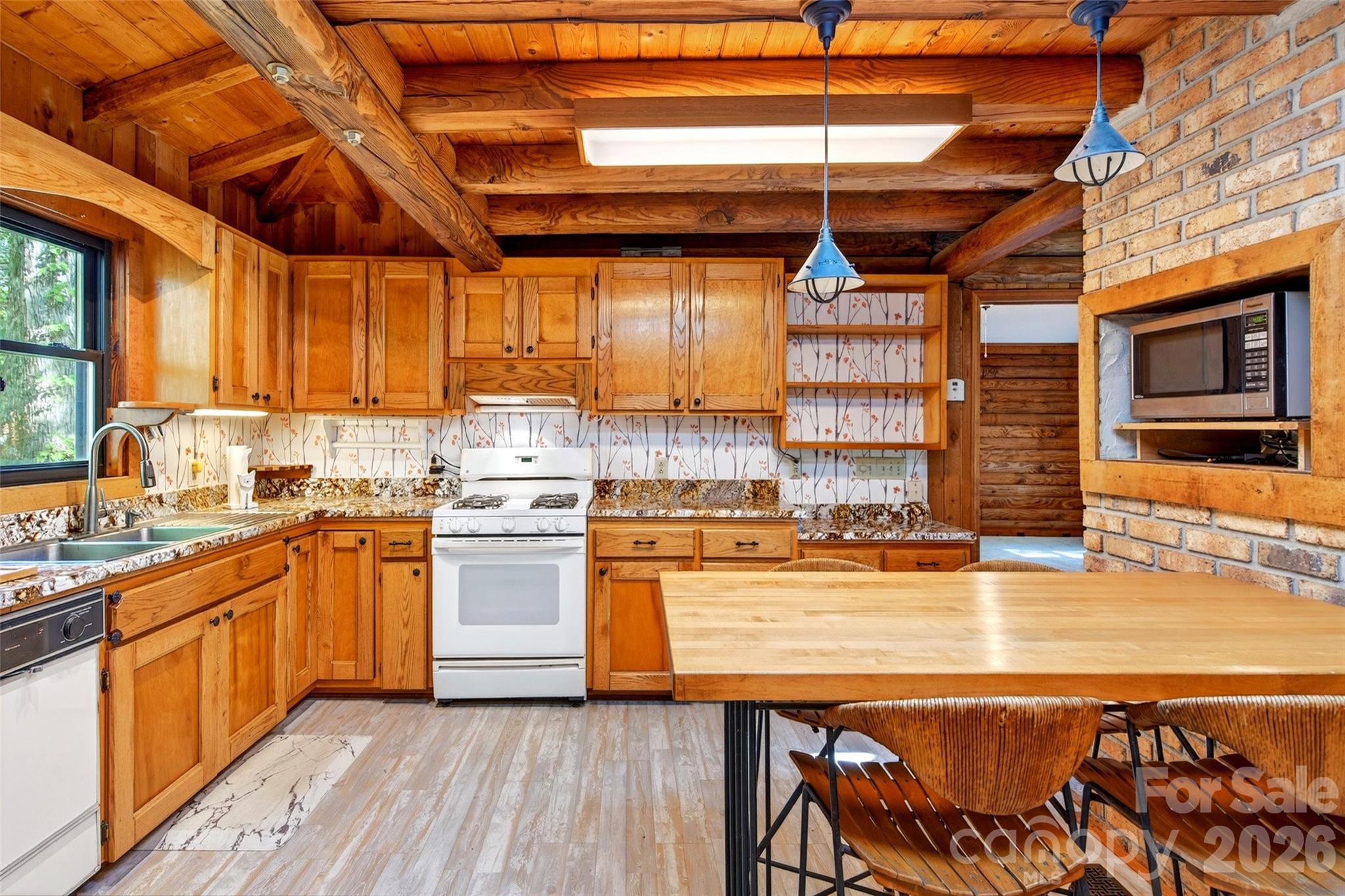 221 Hammer Hollow Drive — Marion