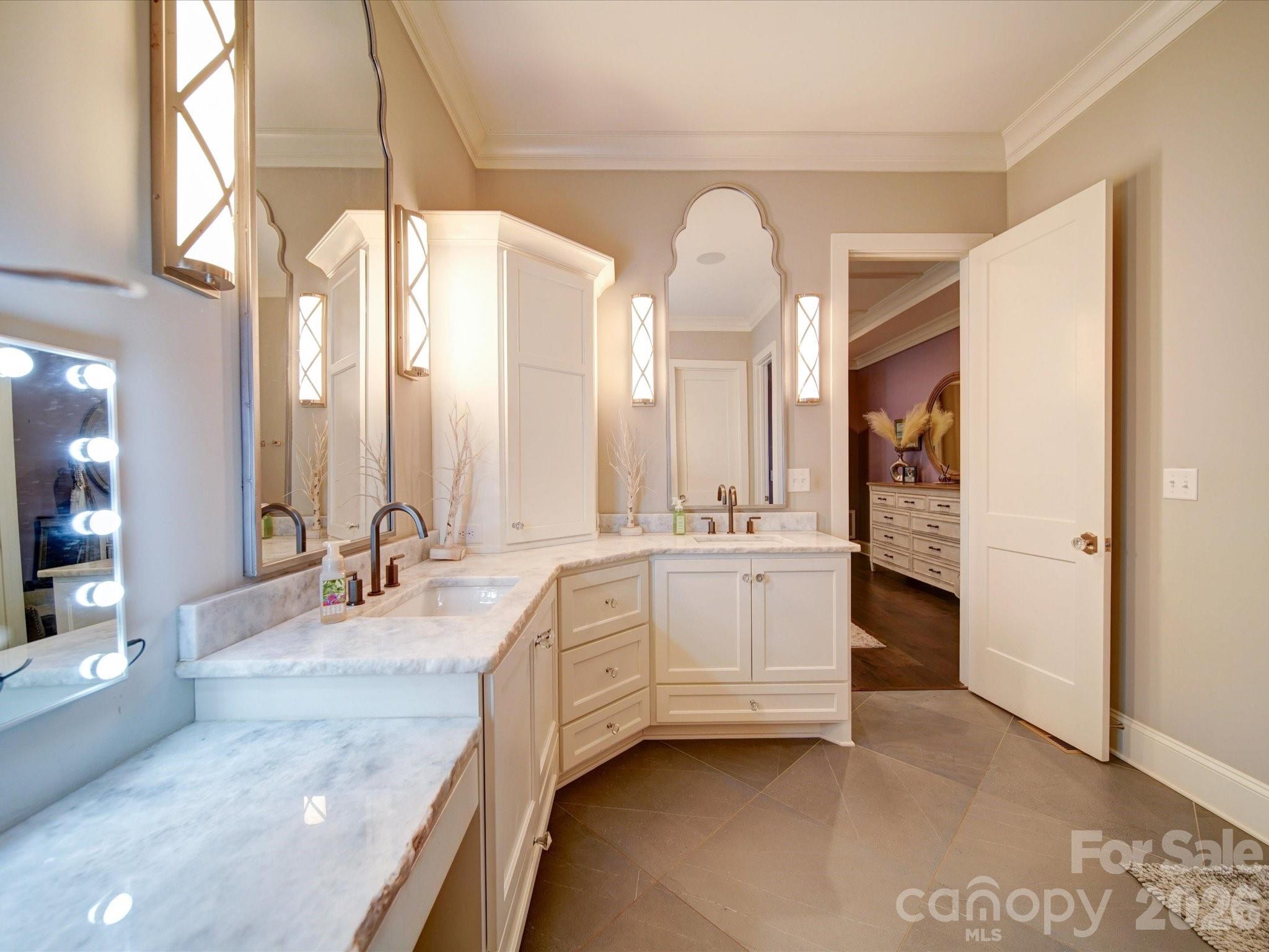 4025 Foxes Trail — Cramerton