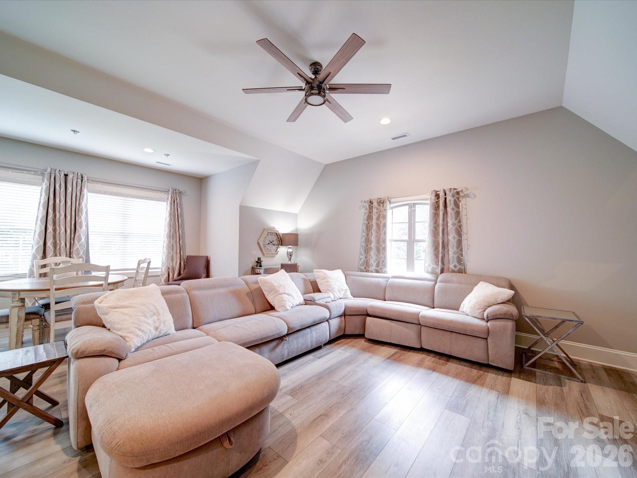 4025 Foxes Trail — Cramerton