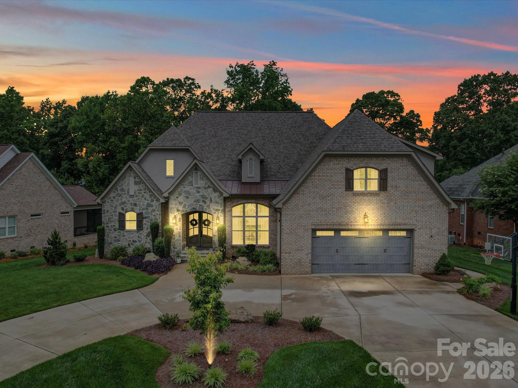 4025 Foxes Trail — Cramerton