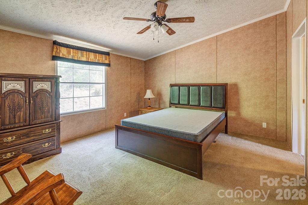 248 Blackberry Inn Road — Weaverville