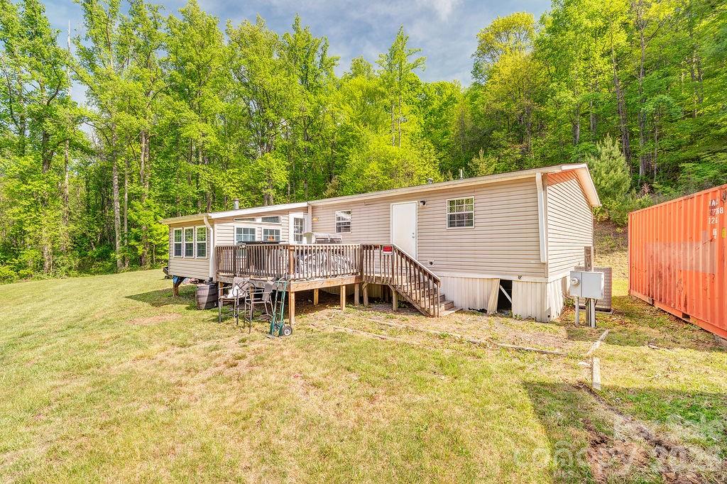 248 Blackberry Inn Road — Weaverville