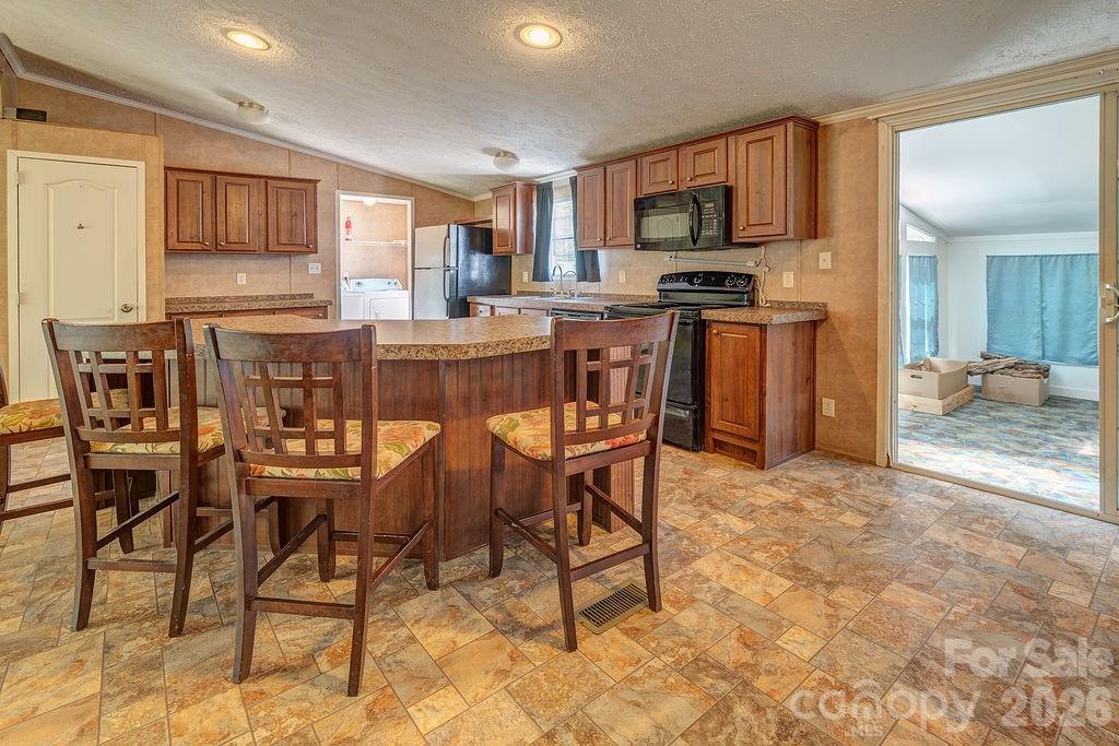 248 Blackberry Inn Road — Weaverville