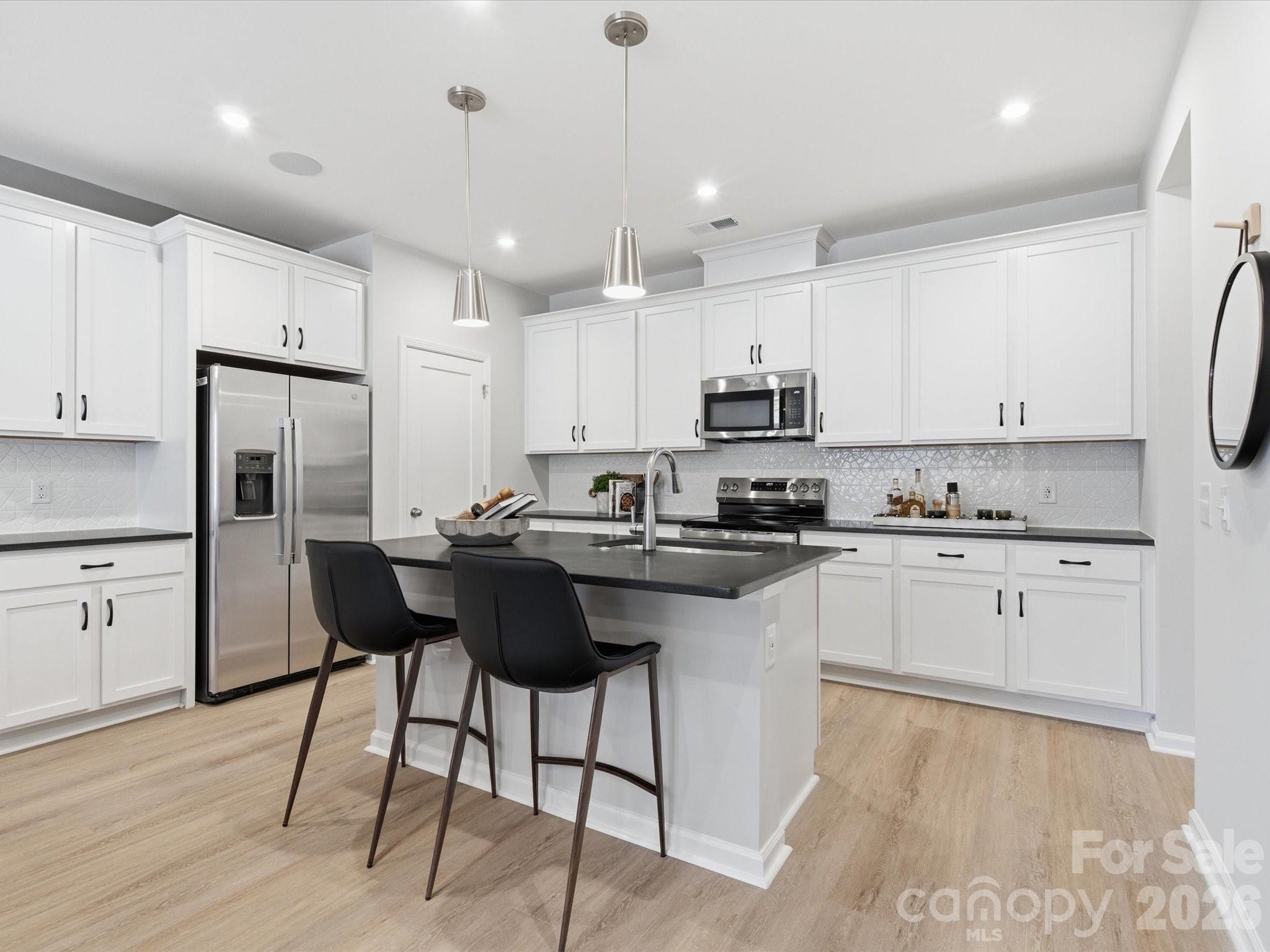 8418 Discovery Lane — Charlotte