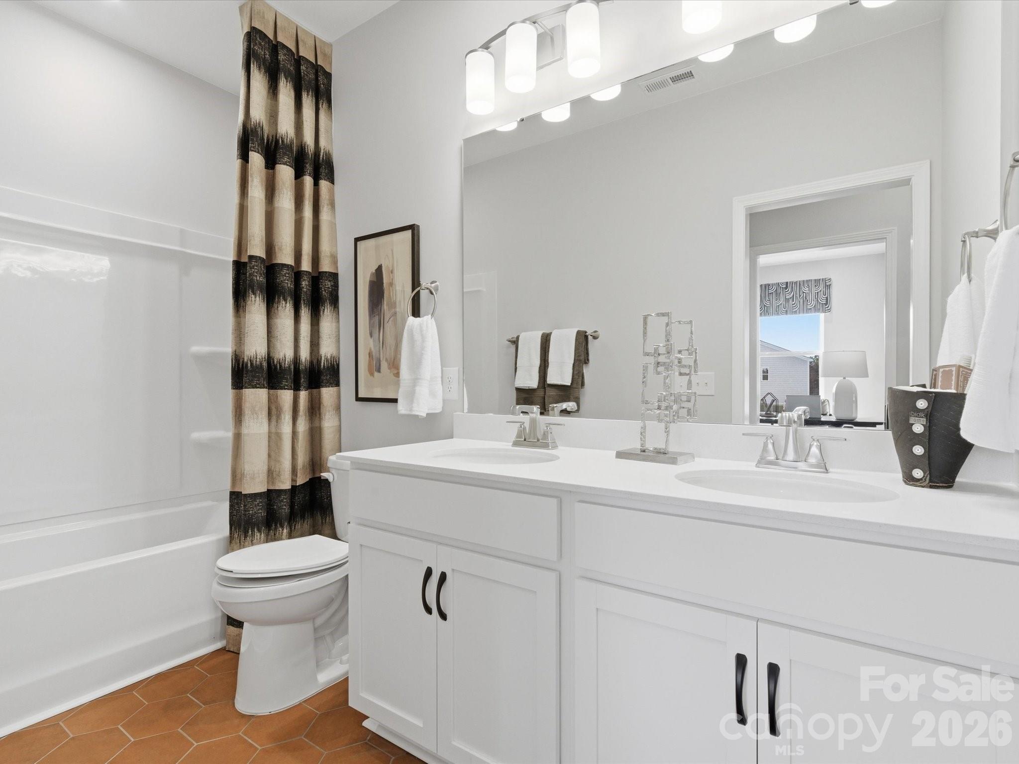 8418 Discovery Lane — Charlotte