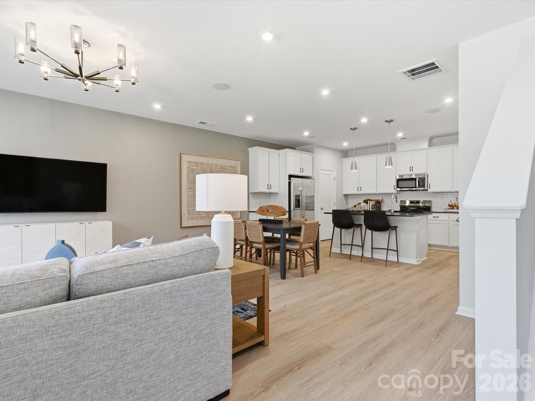 8418 Discovery Lane — Charlotte