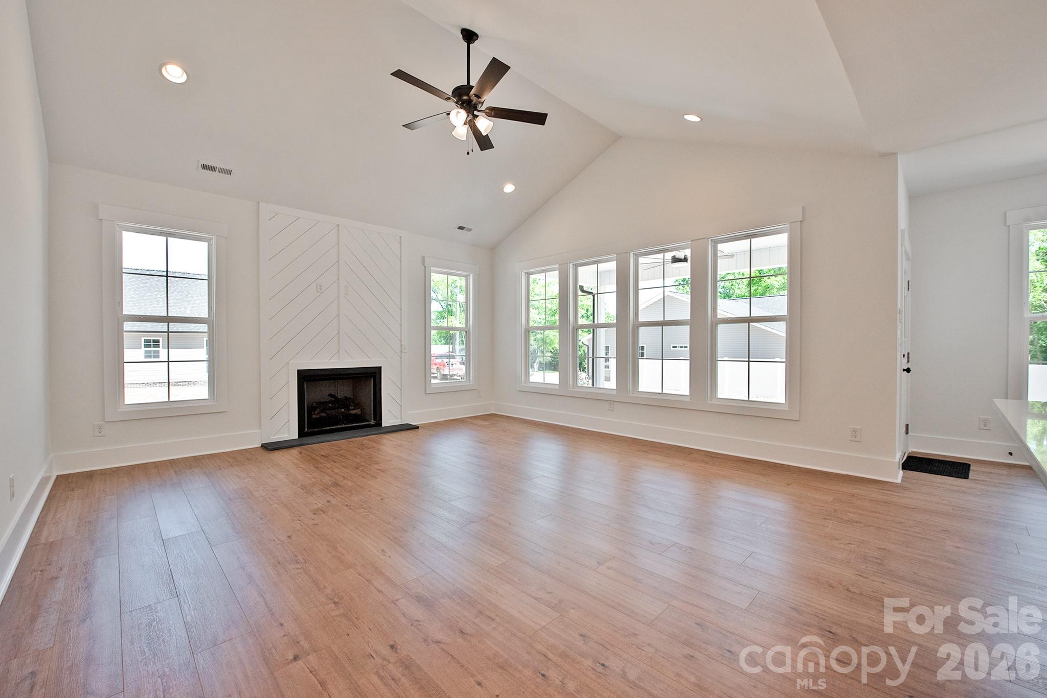 580 Wilhelm Place NE — Concord