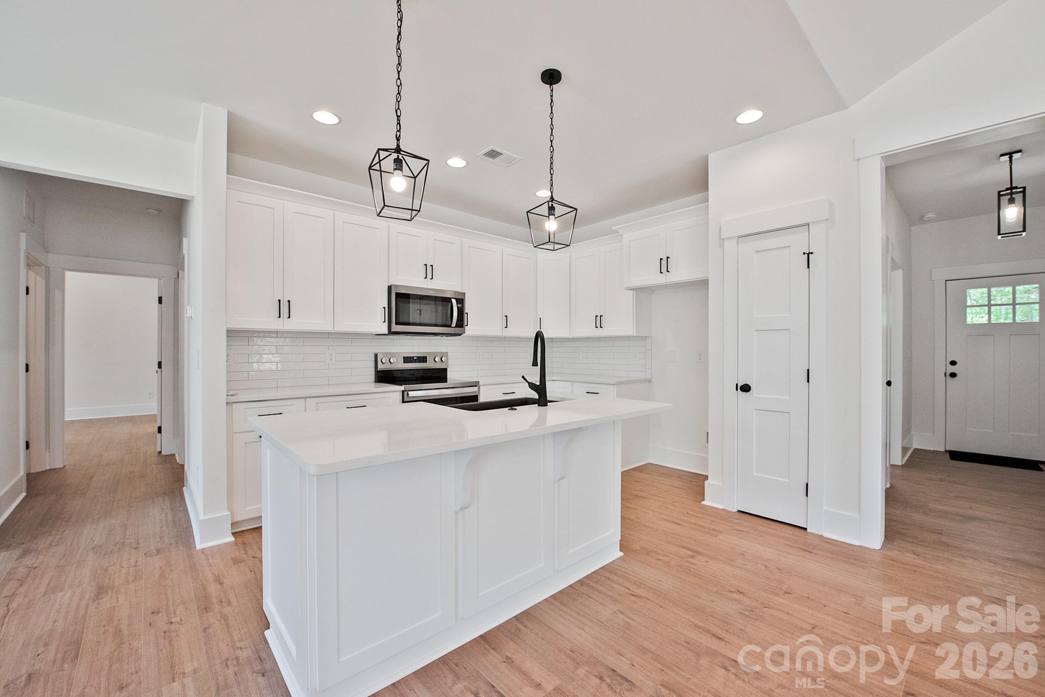580 Wilhelm Place NE — Concord