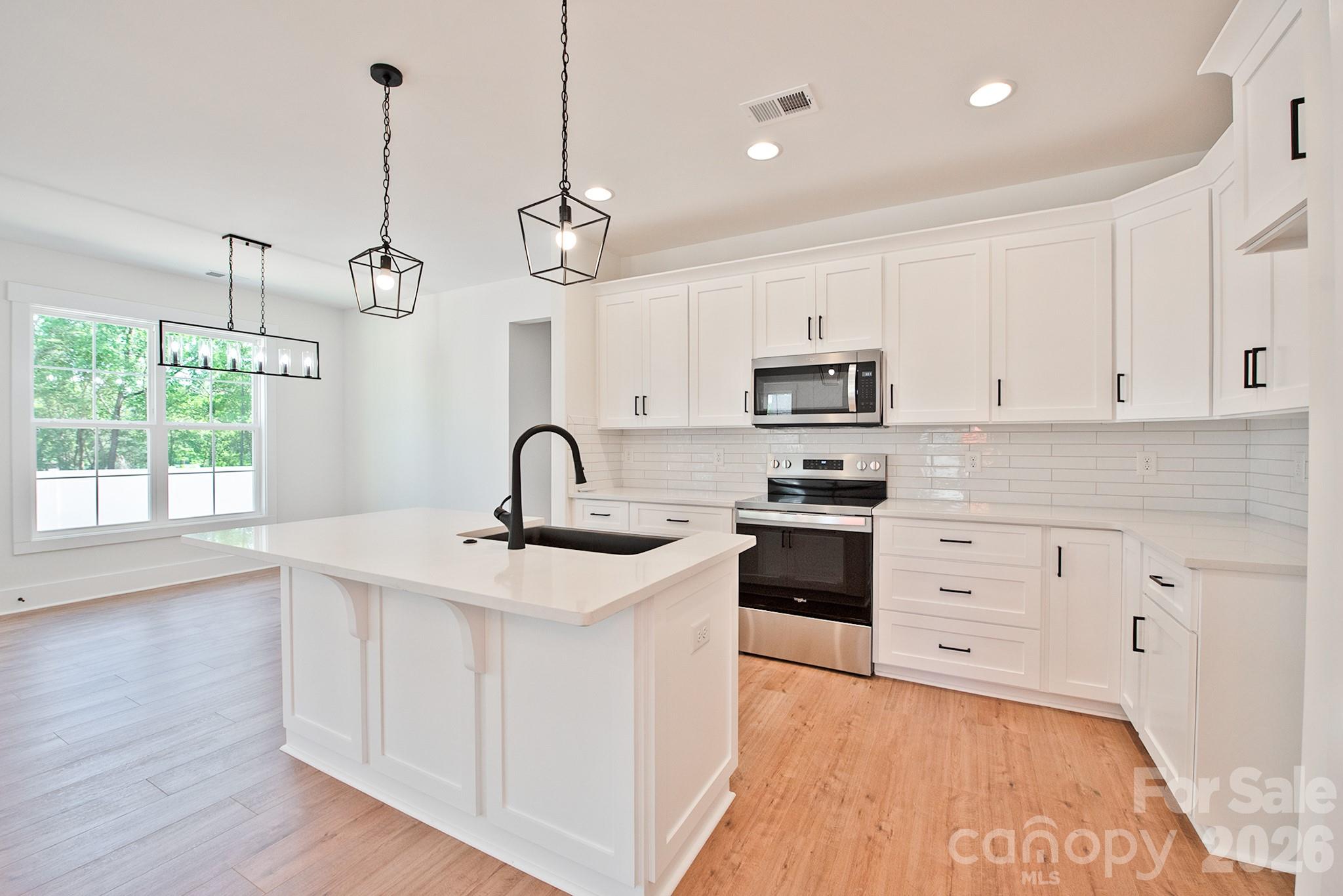 580 Wilhelm Place NE — Concord