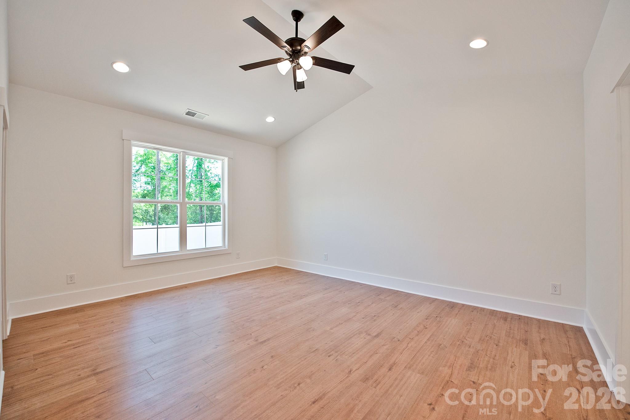 580 Wilhelm Place NE — Concord