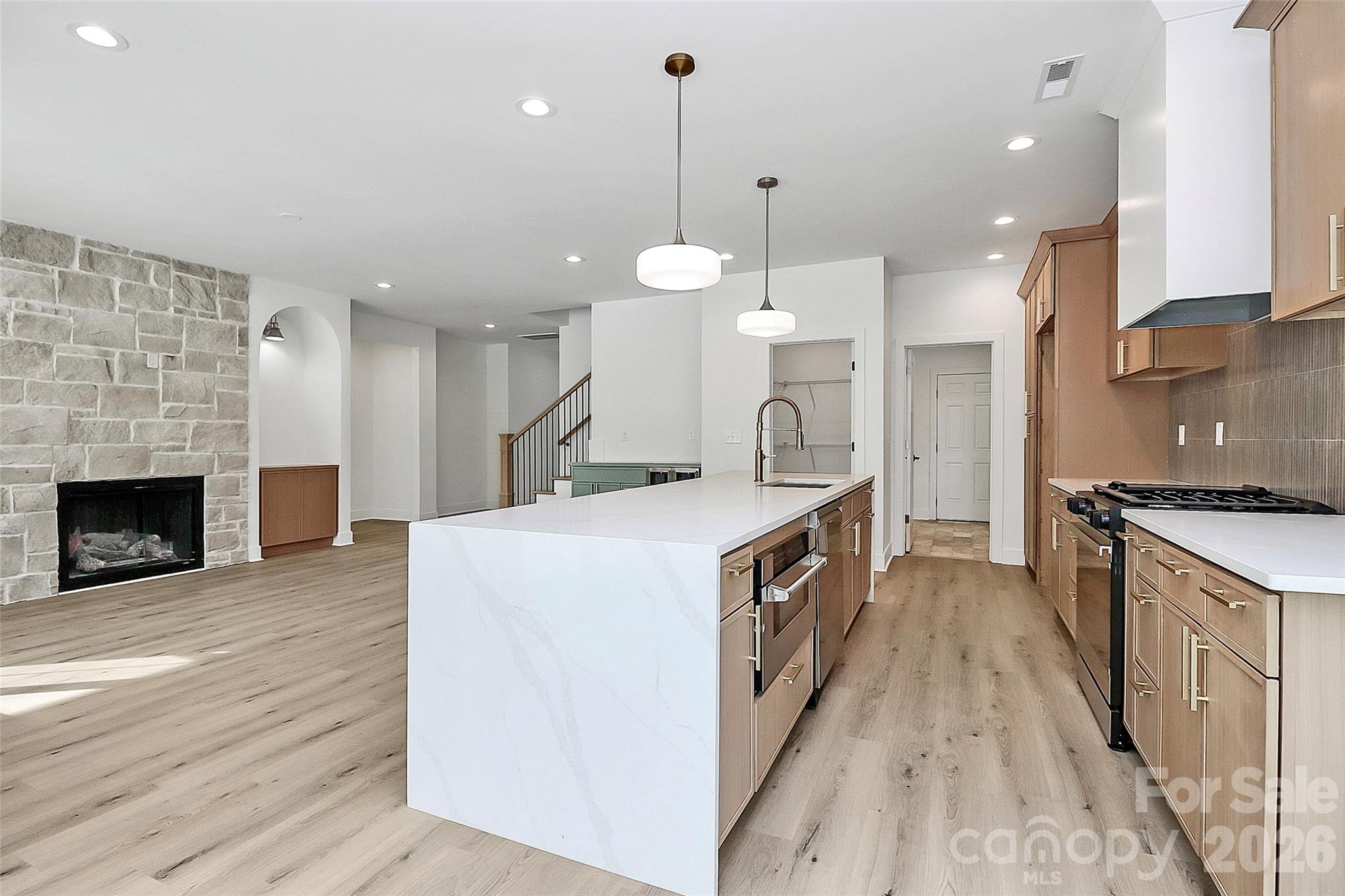 127 Hazelton Loop — Mooresville