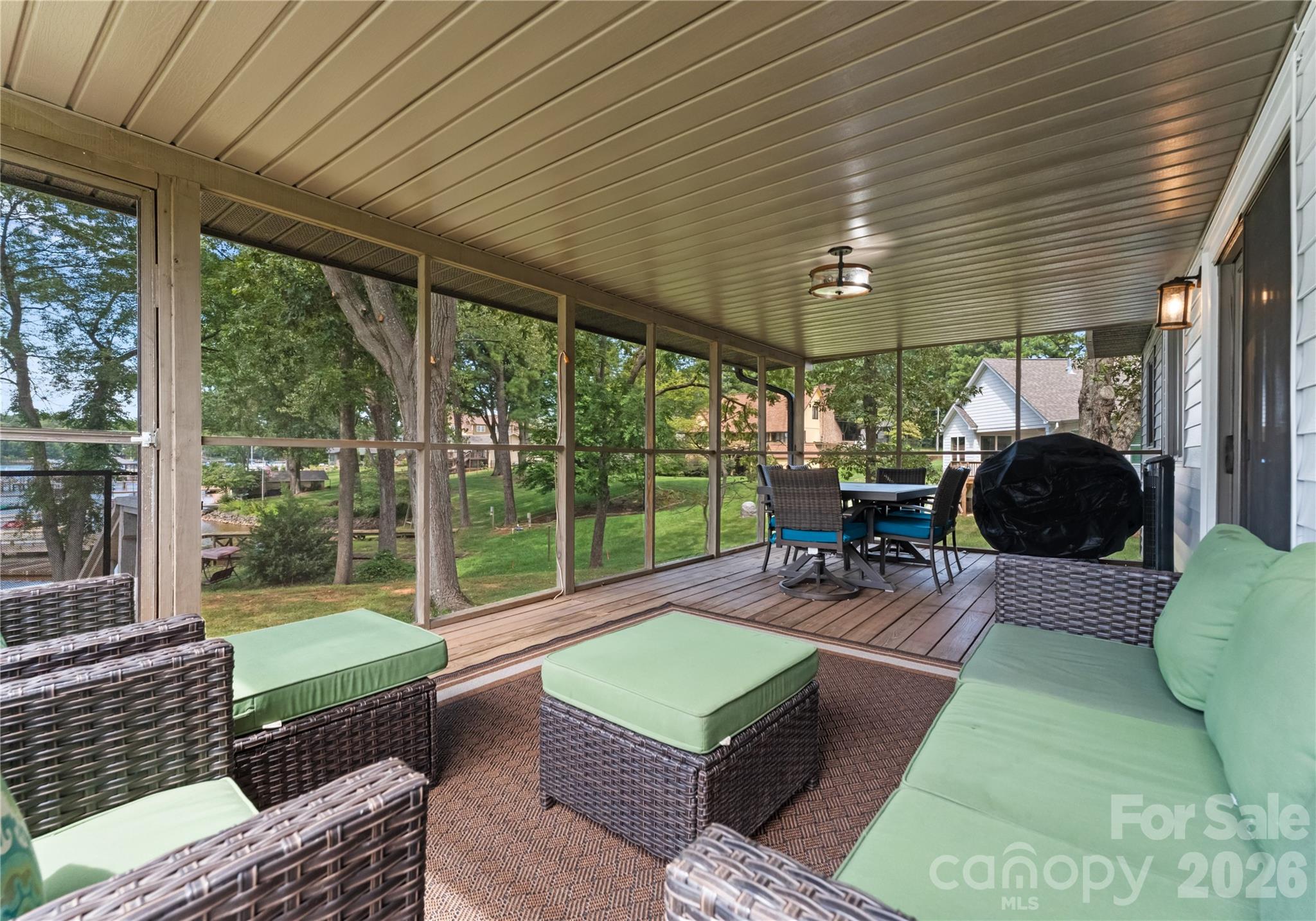 240 Shoreline Loop — Mooresville