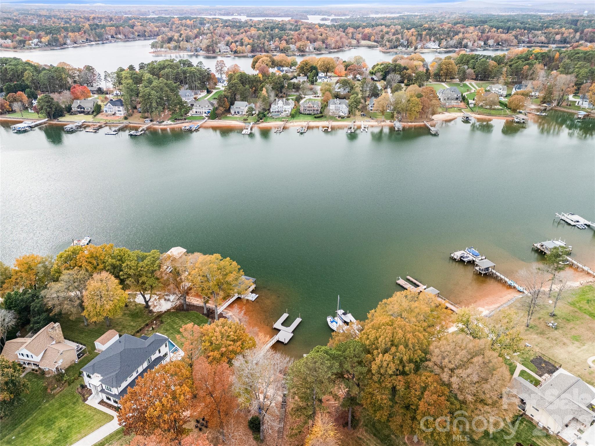240 Shoreline Loop — Mooresville