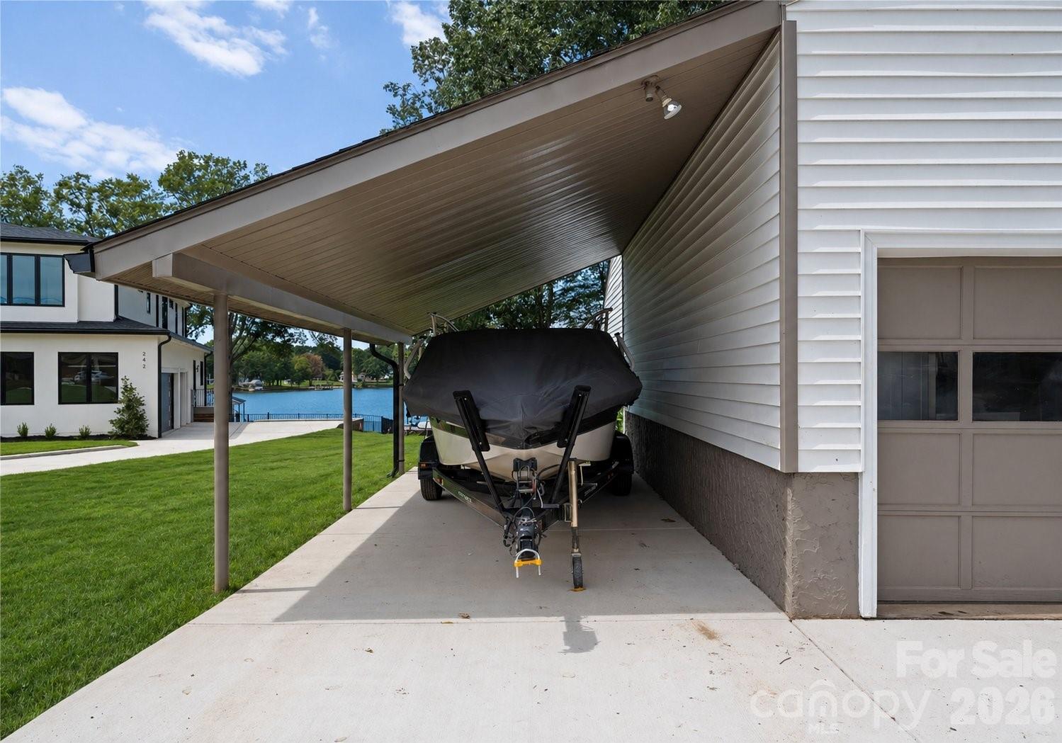 240 Shoreline Loop — Mooresville